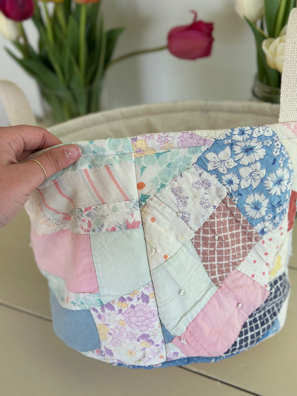 Floral Scrap Quilt Easter Basket (03)