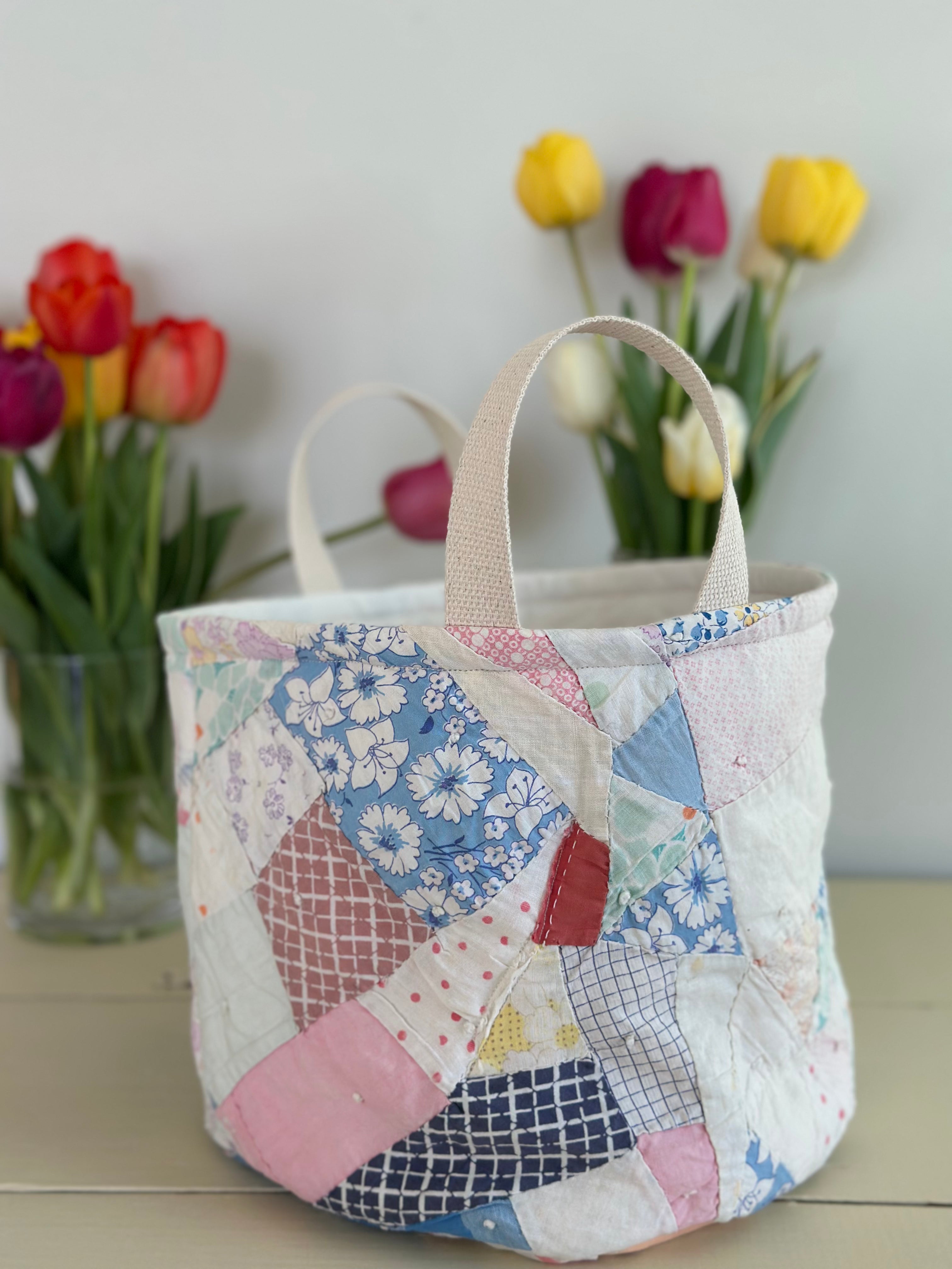 Floral Scrap Quilt Easter Basket (03)