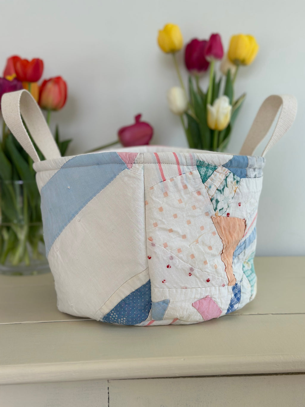 Floral Scrap Quilt Easter Basket (04)
