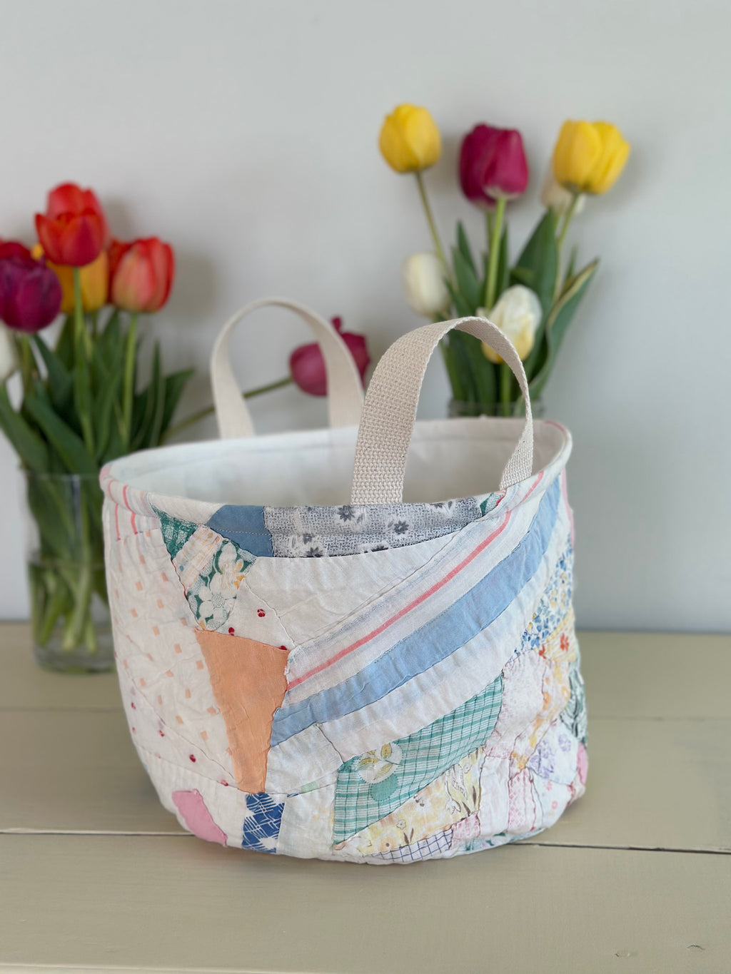 Floral Scrap Quilt Easter Basket (04)