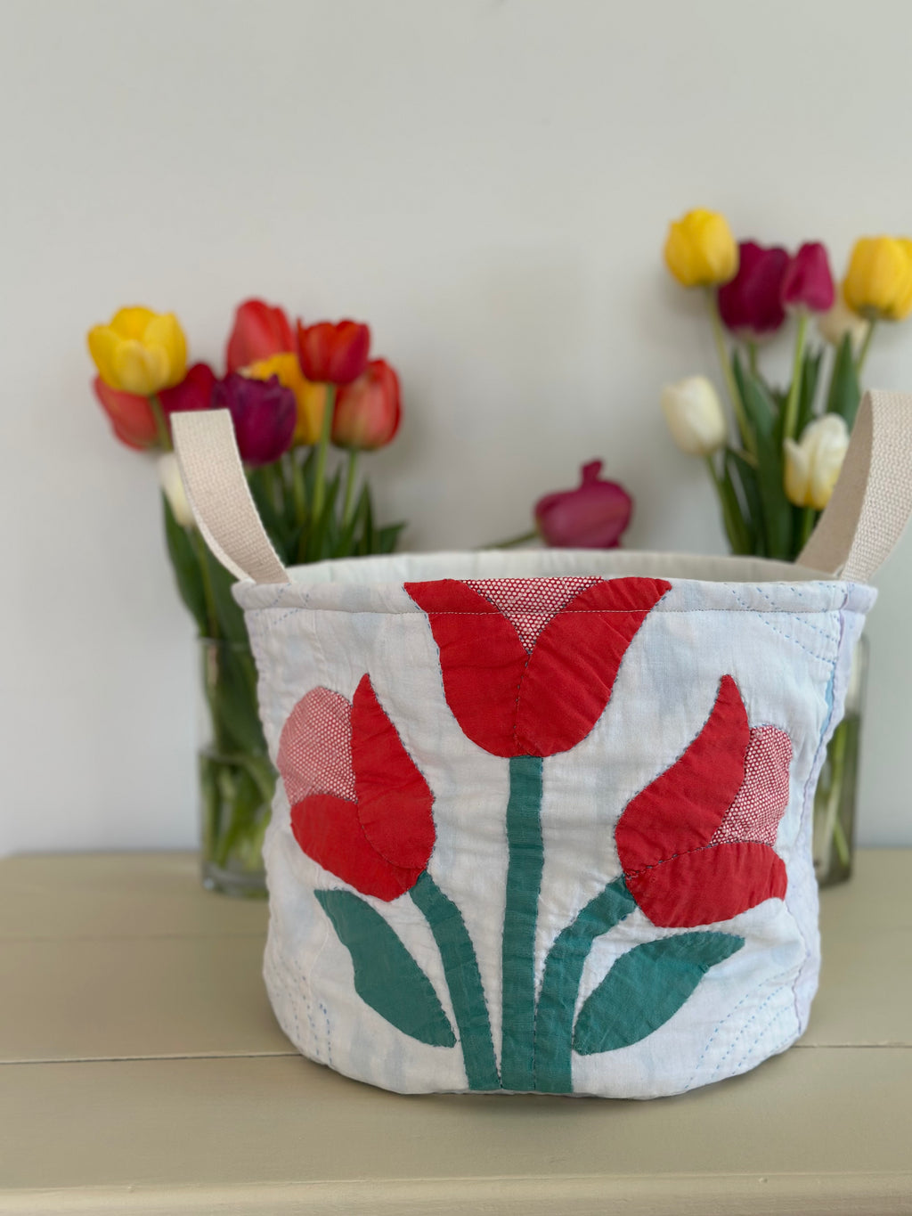 Tulip Applique Quilt Easter Basket (02)