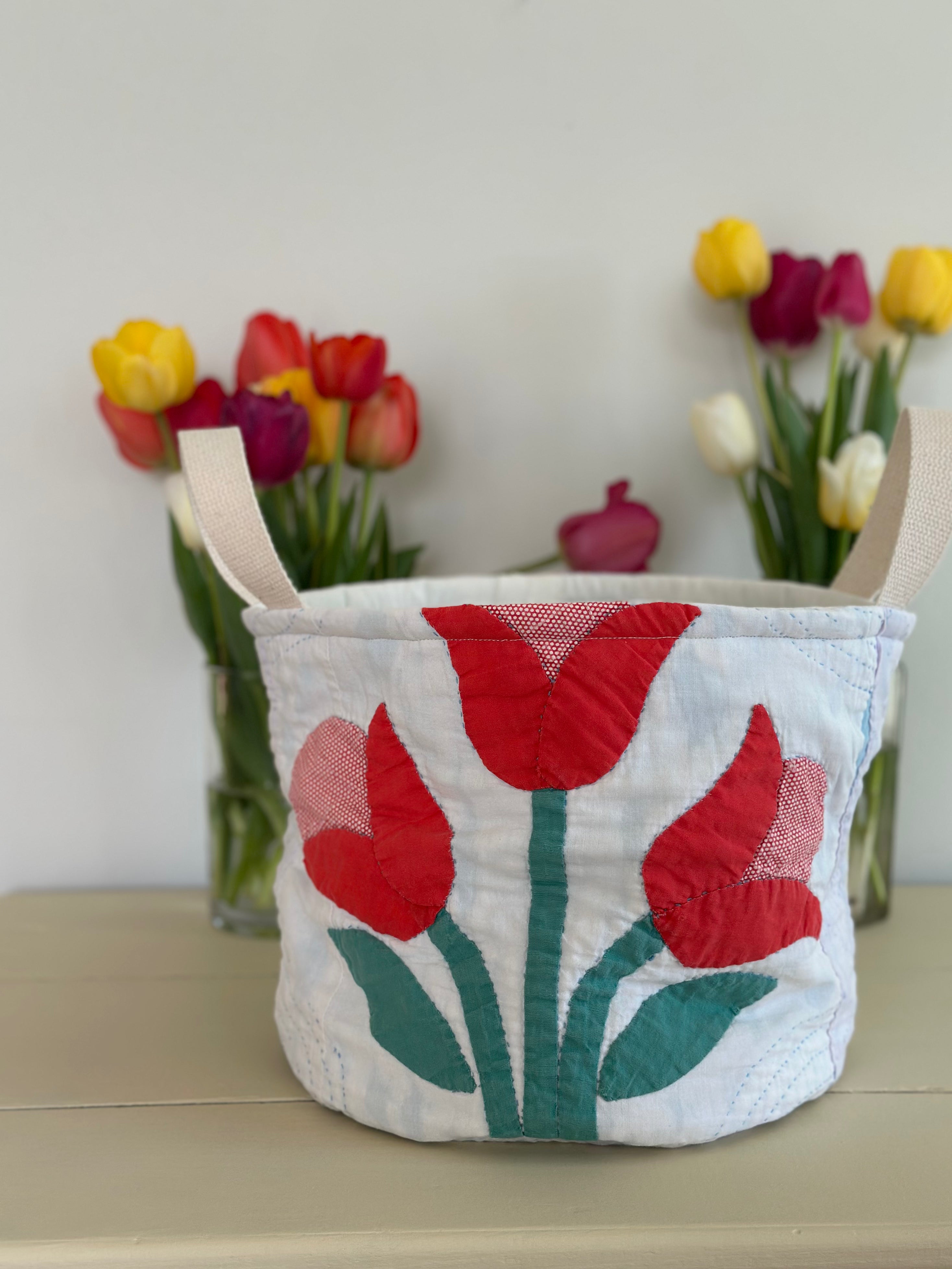 Tulip Applique Quilt Easter Basket (02)