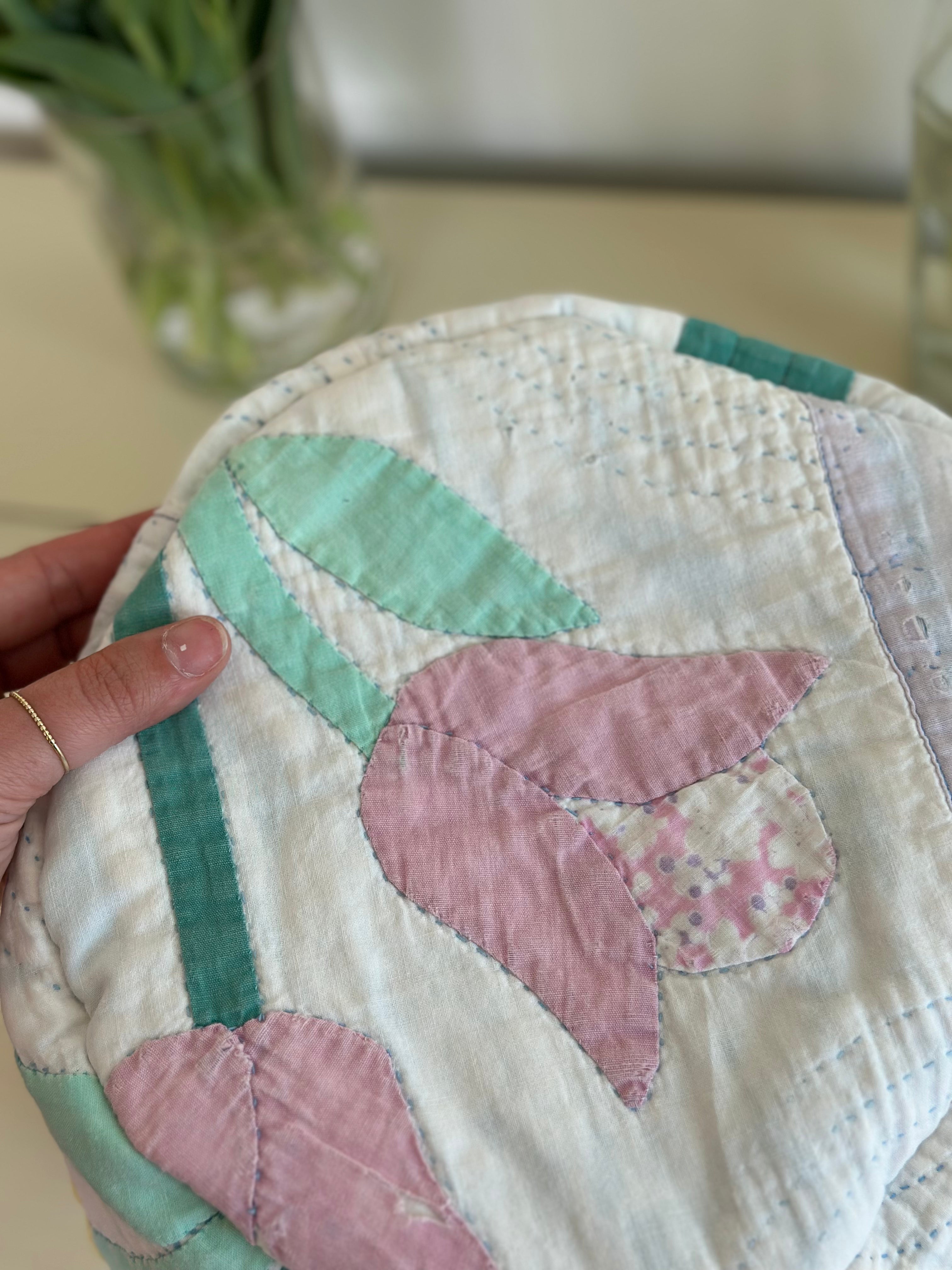 Tulip Applique Quilt Easter Basket (02)