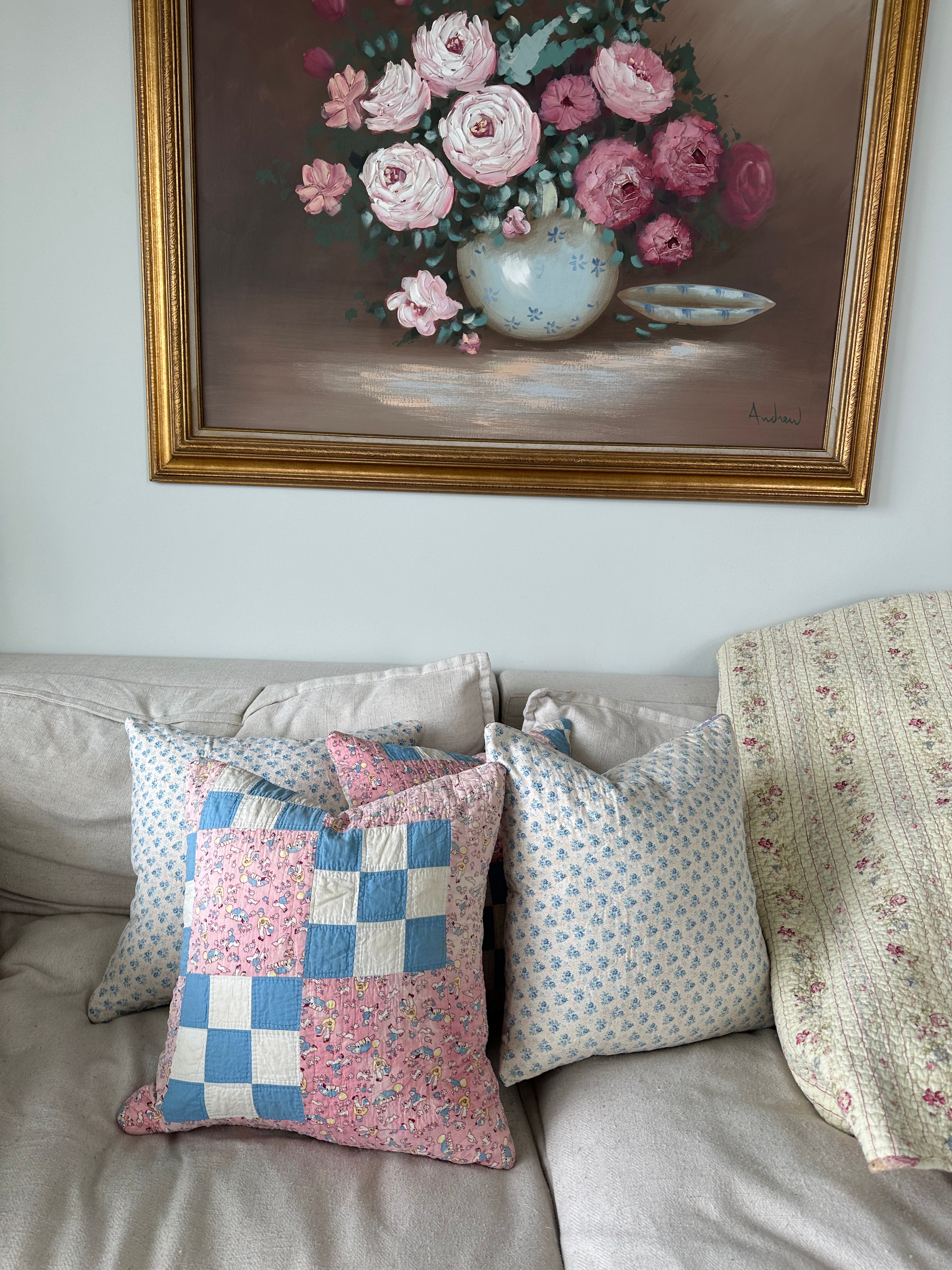 Floral Quilt Throw Pillow (01)