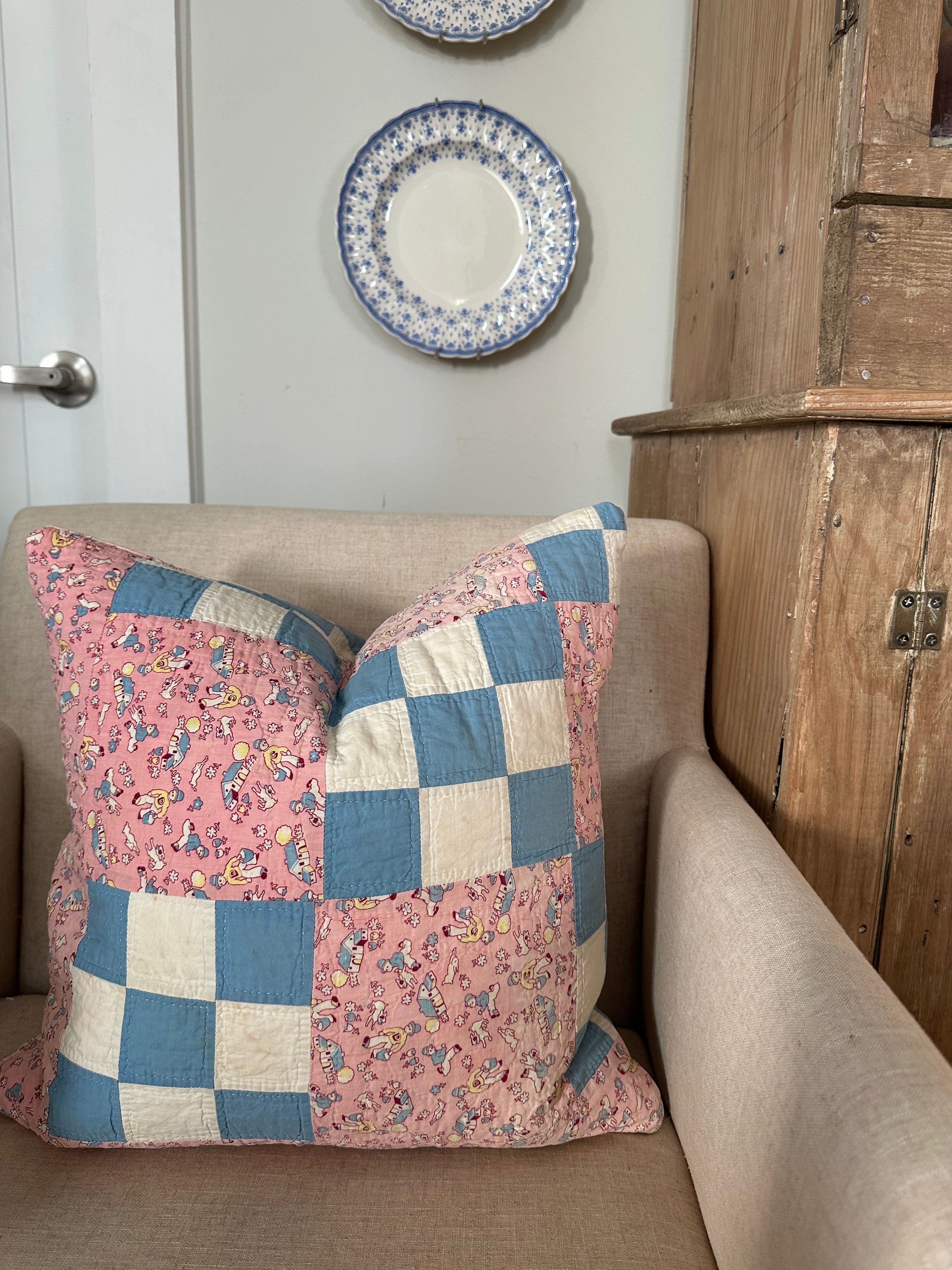 Nine Patch Throw Pillow (02)