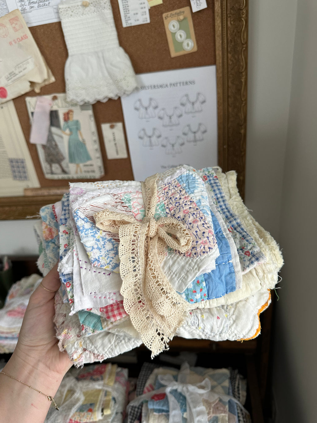 Vintage Quilt Scrap Bundle (02)