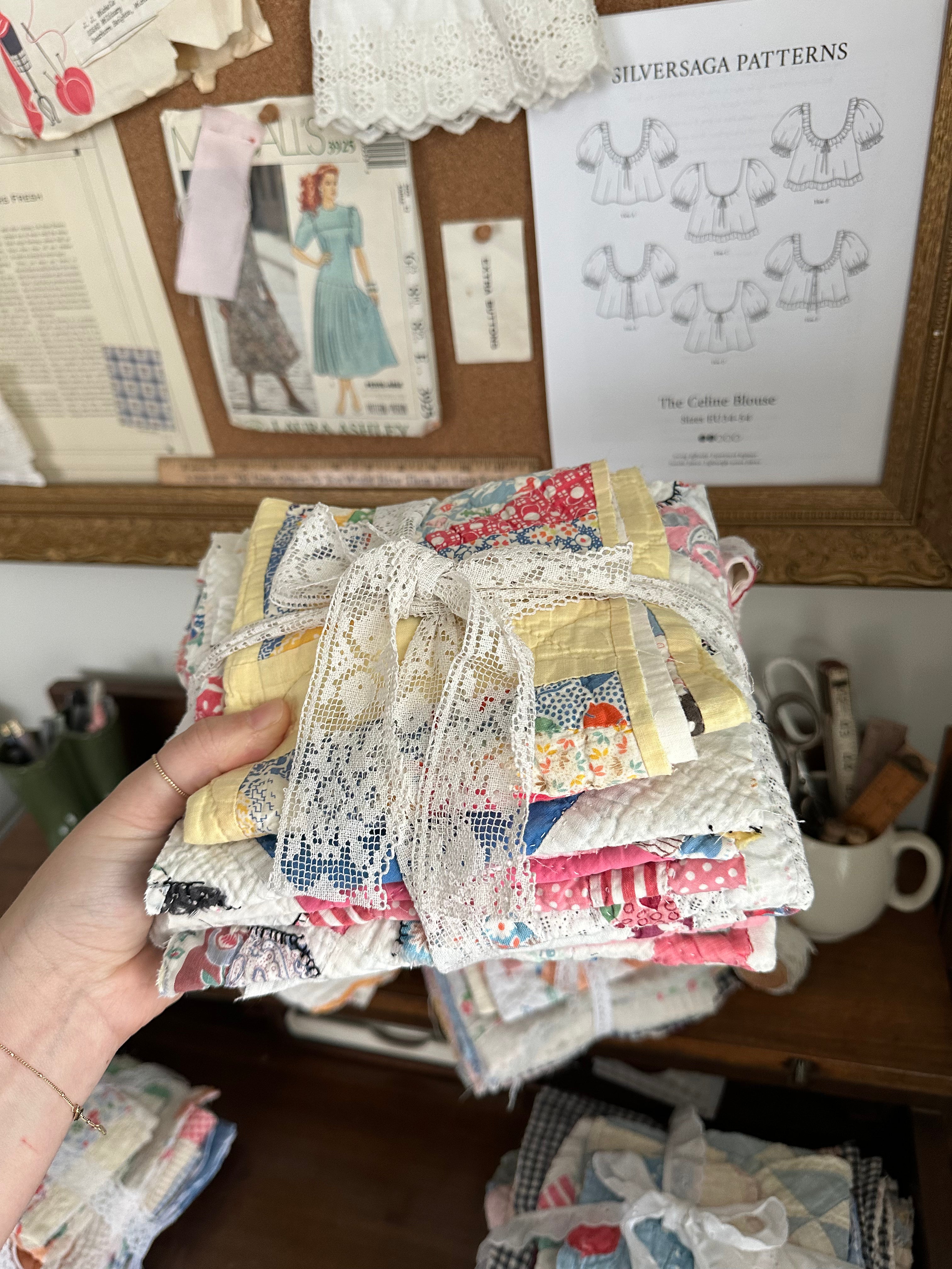 Vintage Quilt Scrap Bundle (04)