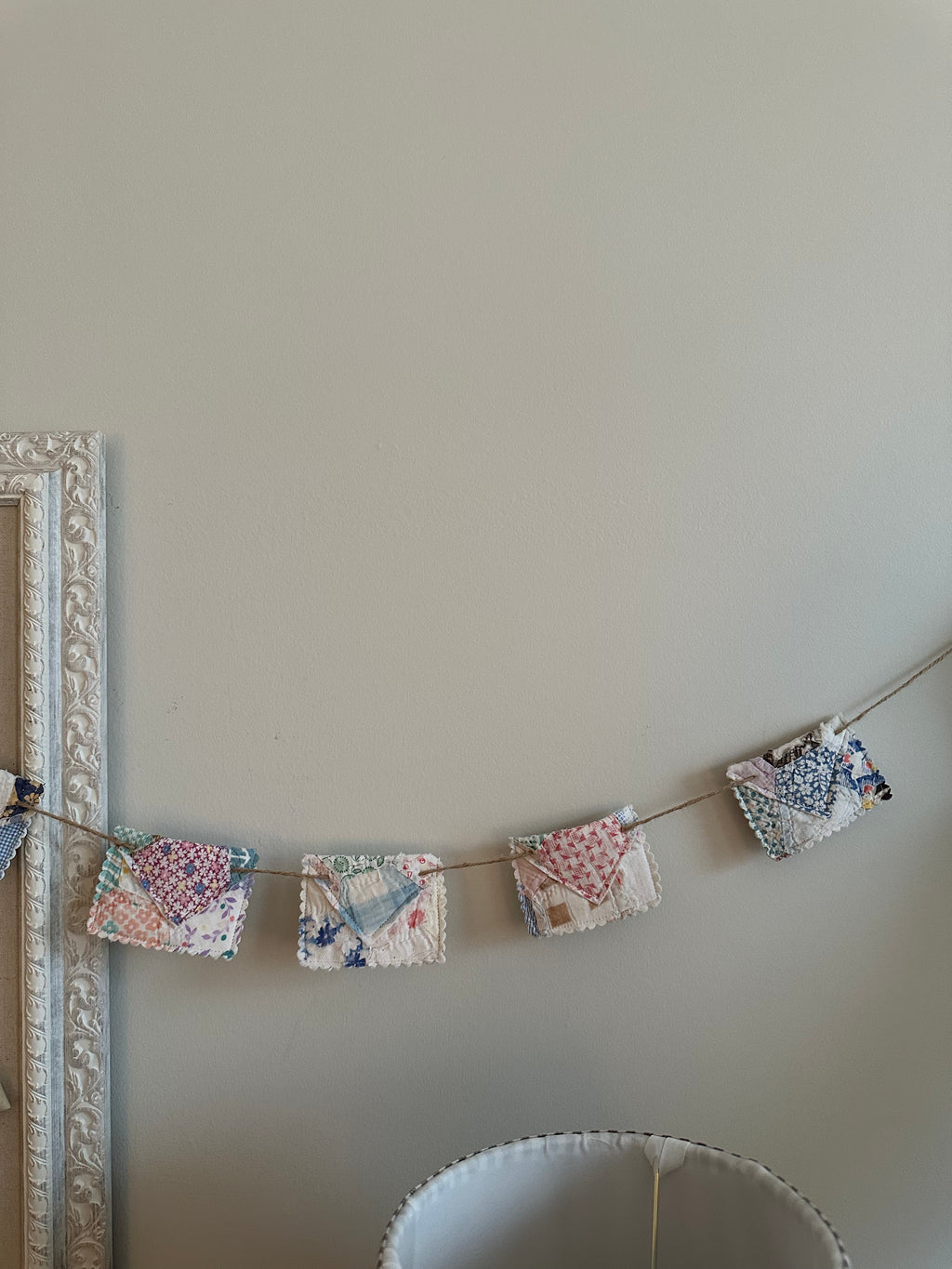 Envelope Garland (05)