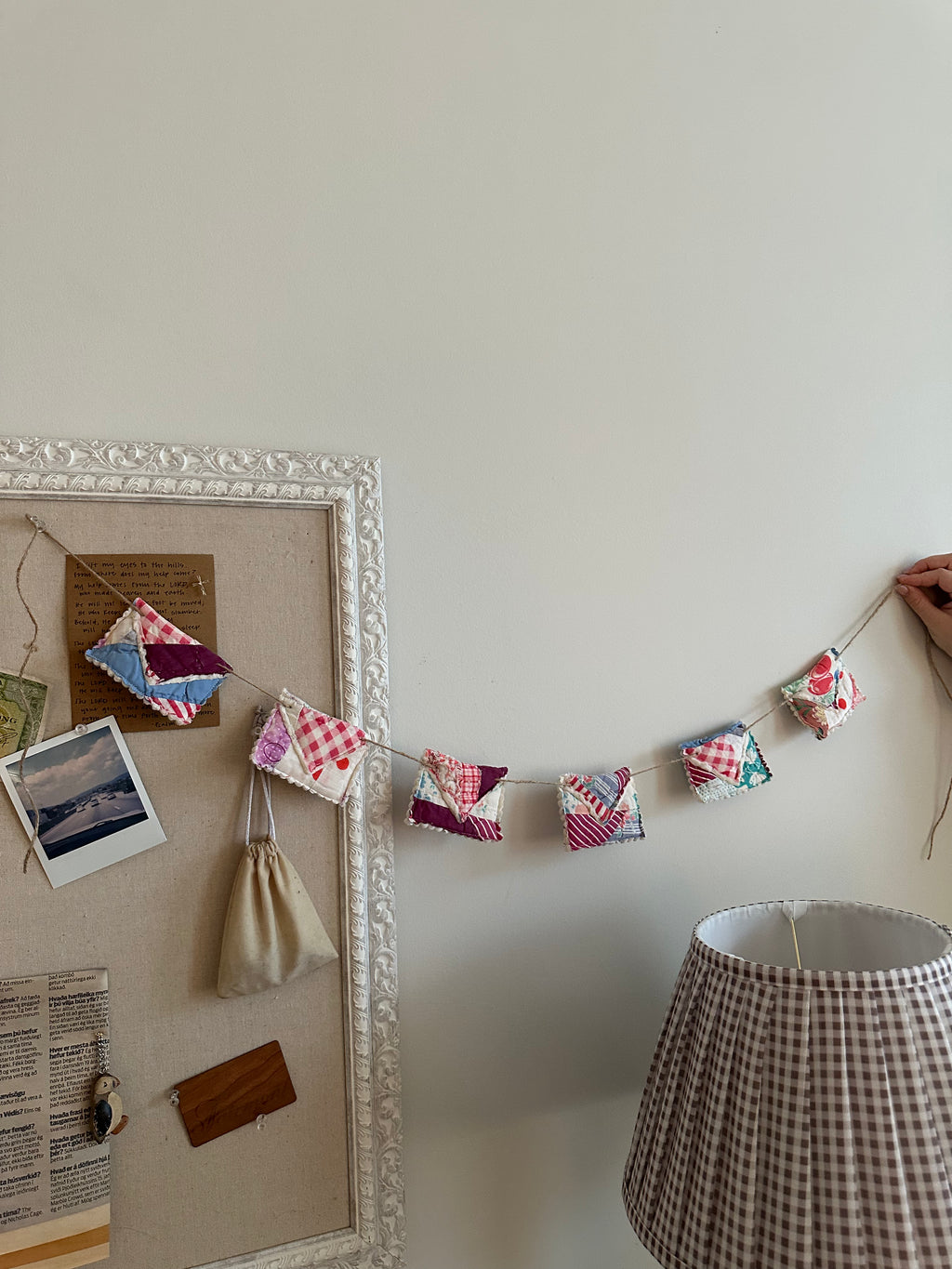 Envelope Garland (06)