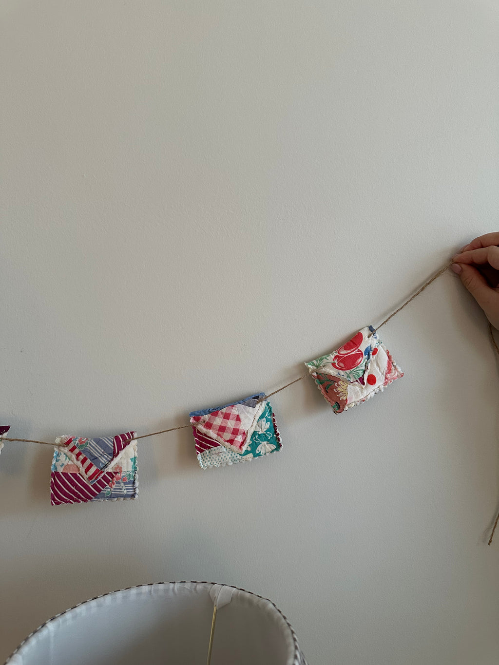 Envelope Garland (06)