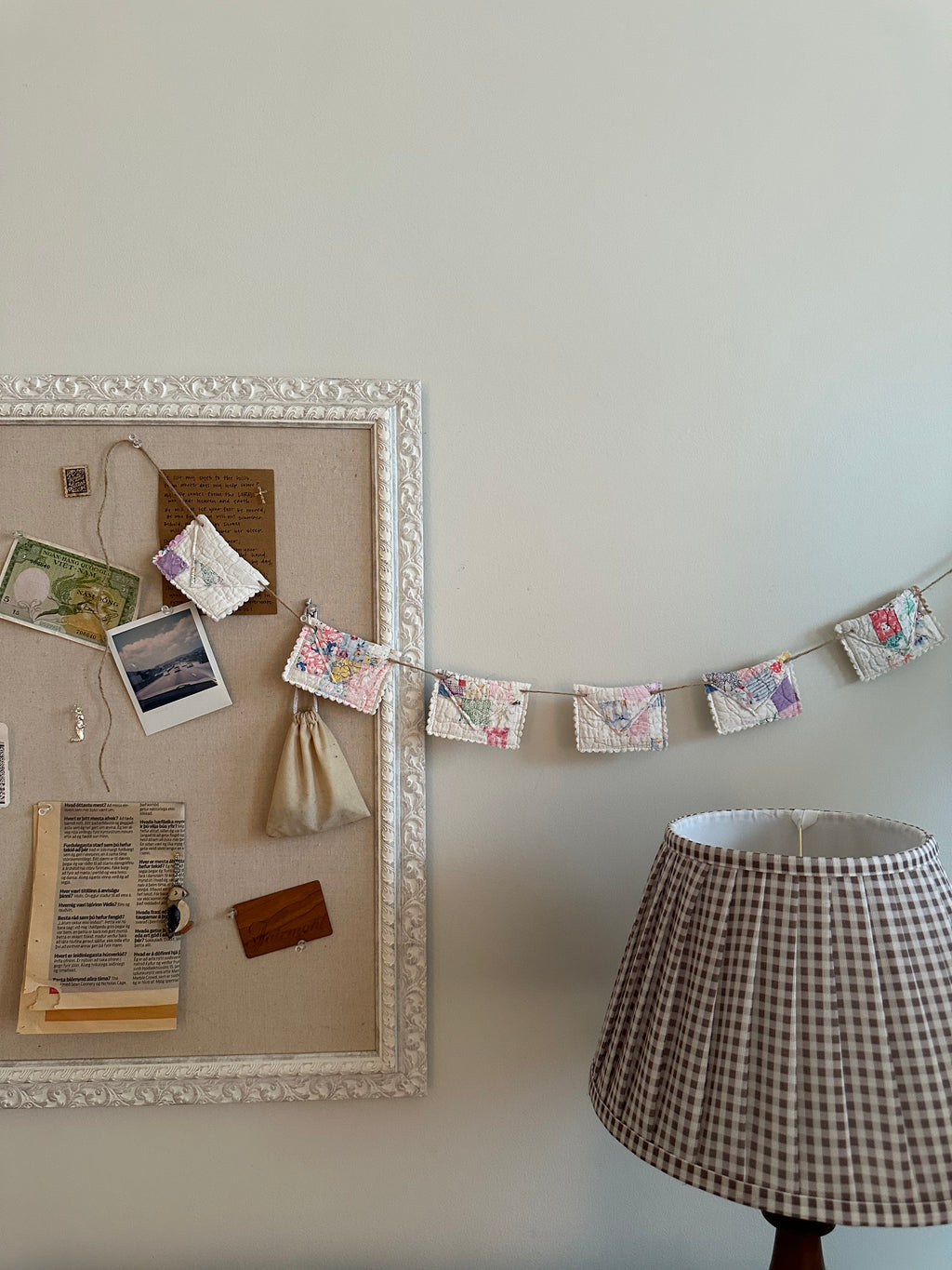 Envelope Garland (07)