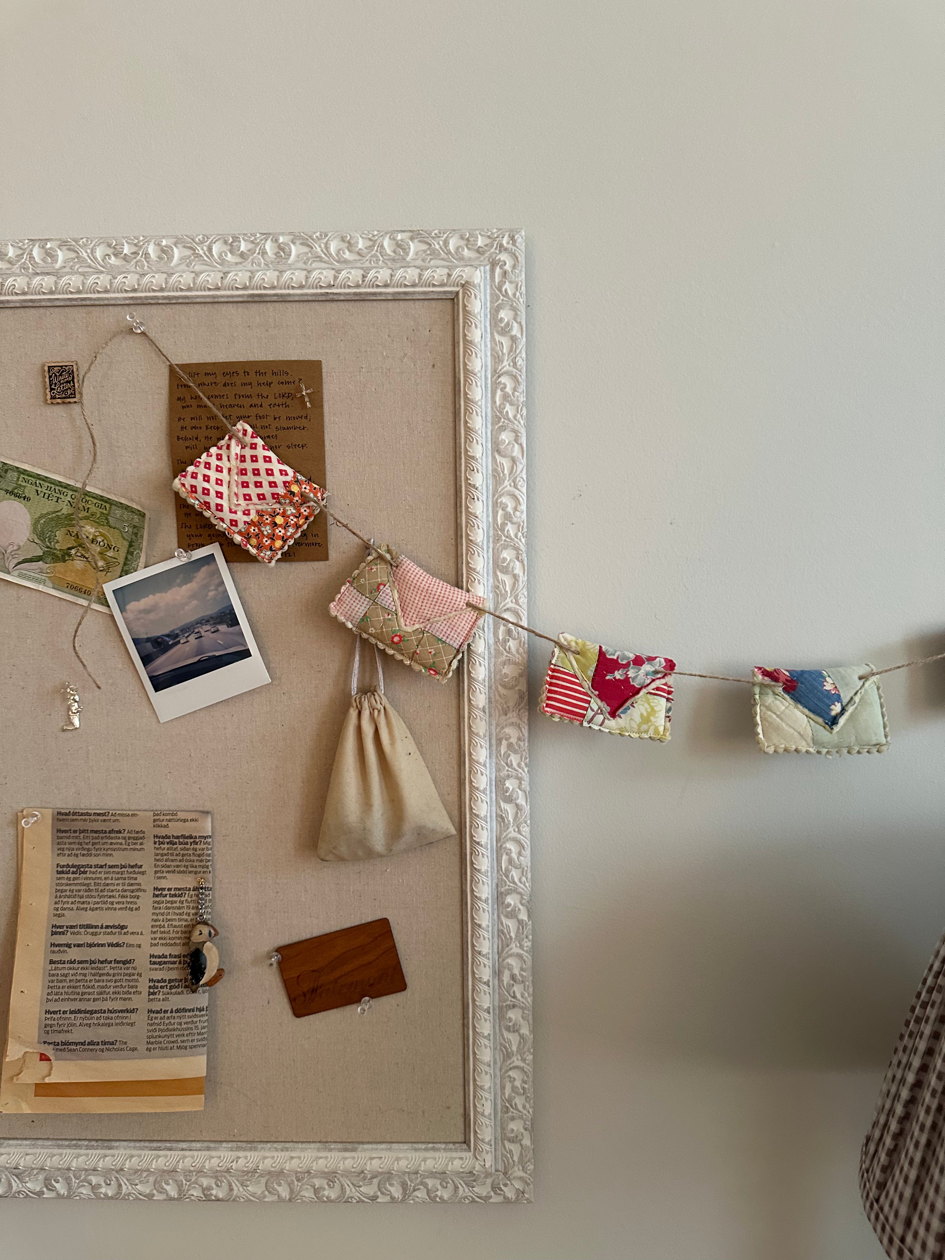 Envelope Garland (08)
