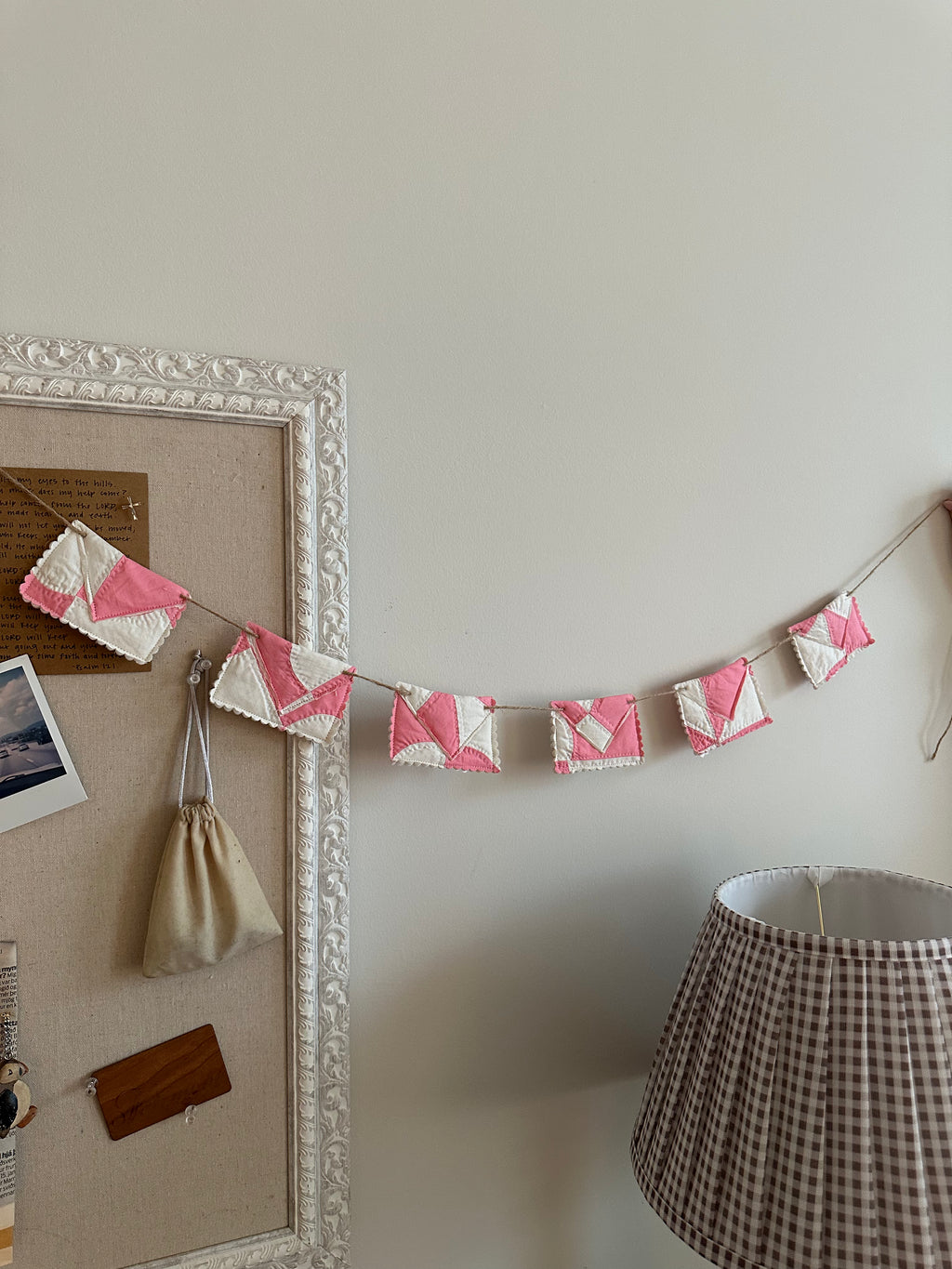 Envelope Garland (09)