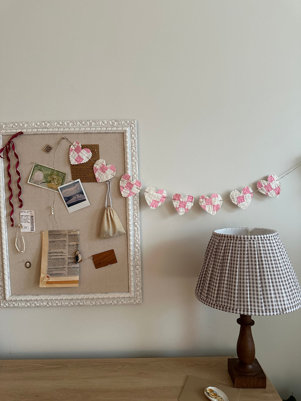 String of Hearts Garland (01)