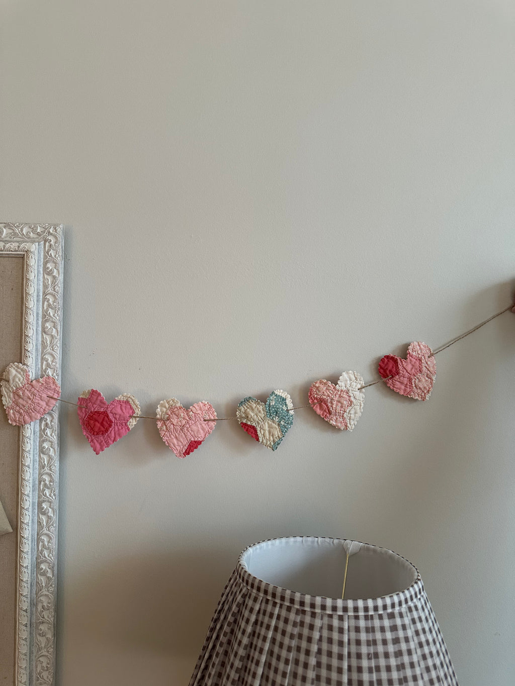 String of Hearts Garland (03)
