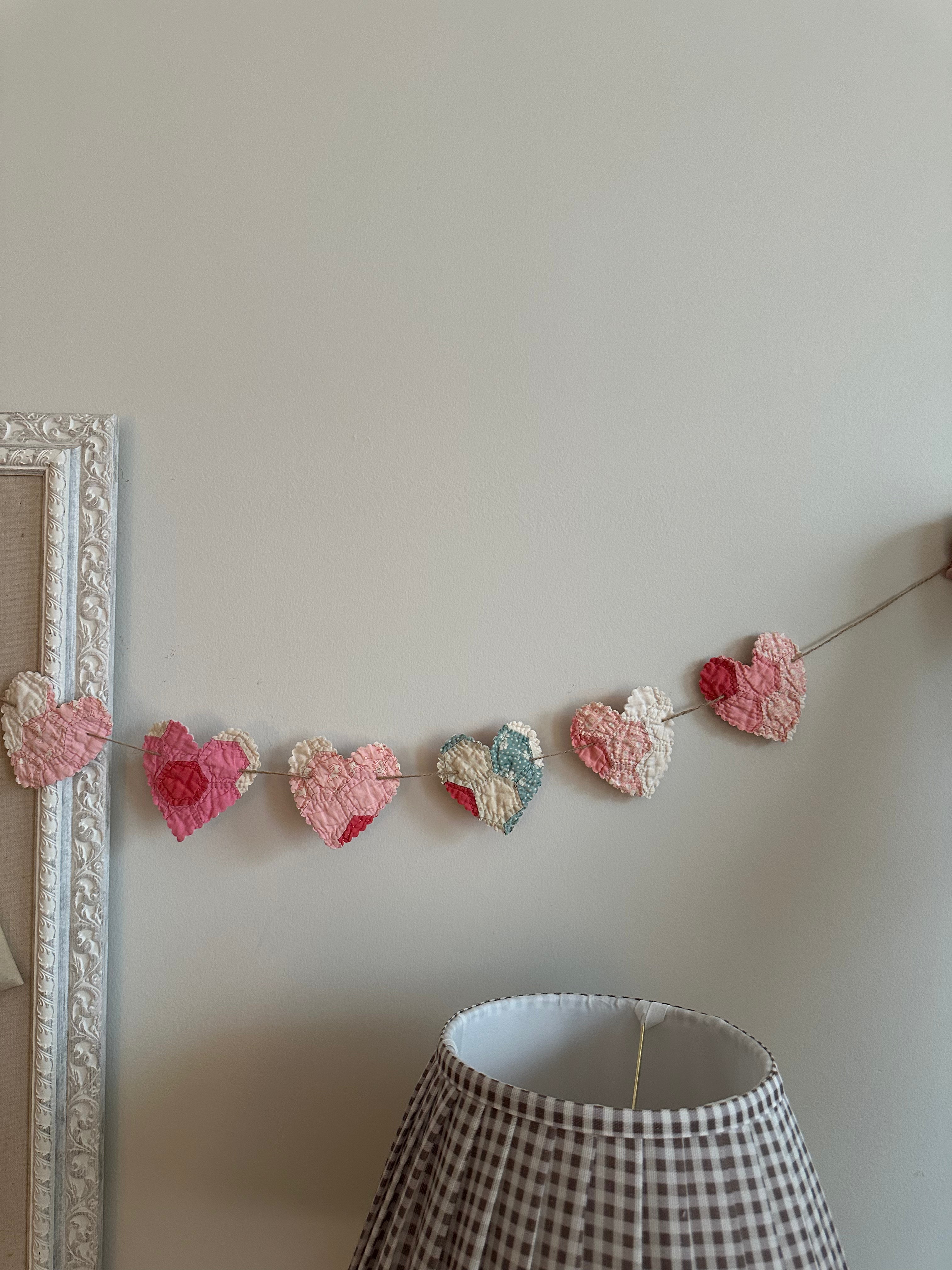 String of Hearts Garland (03)