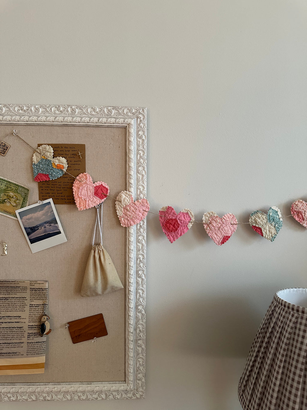 String of Hearts Garland (03)
