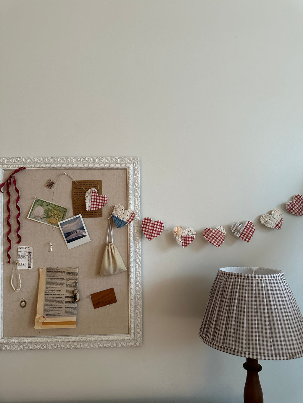 String of Hearts Garland (04)