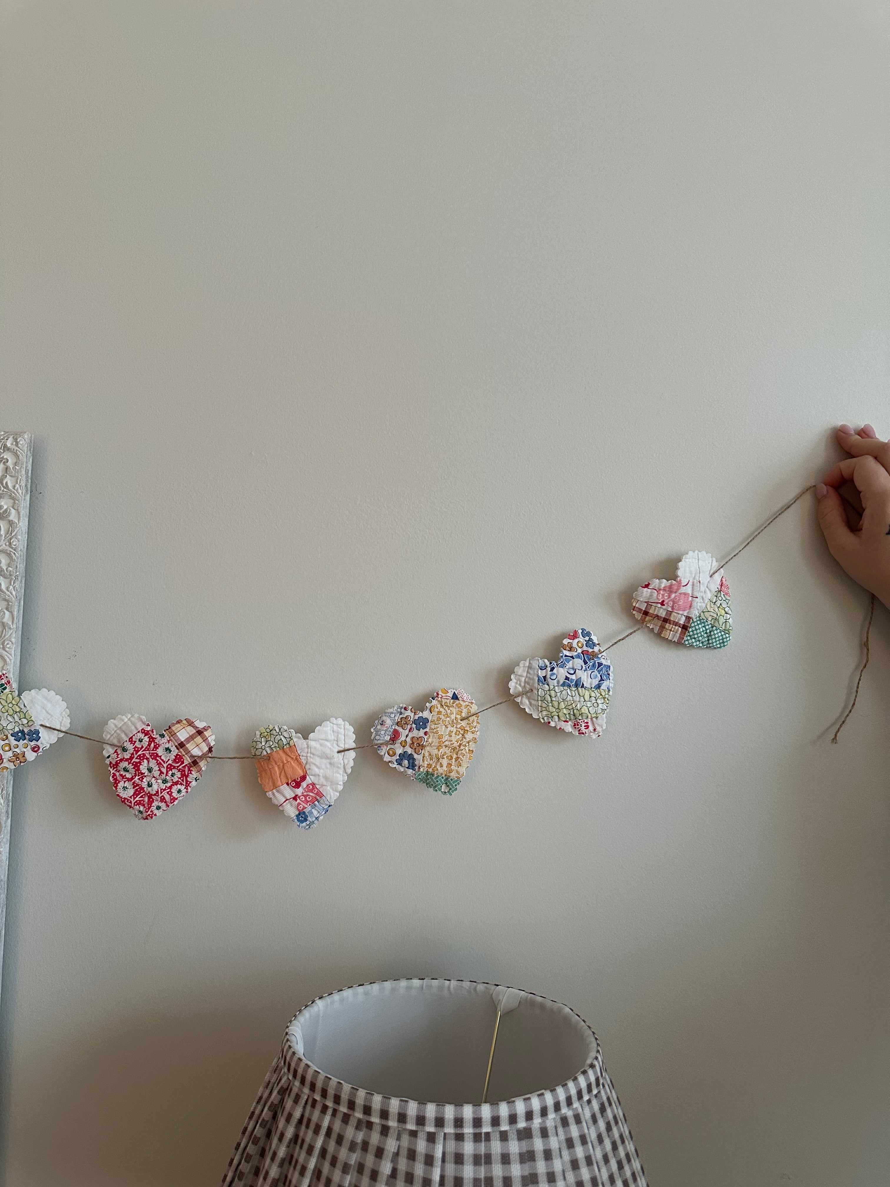 String of Hearts Garland (09)