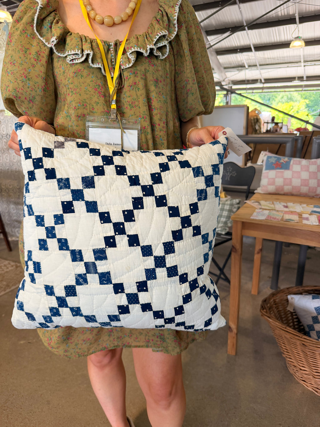 Vintage Quilt Pillow (01)