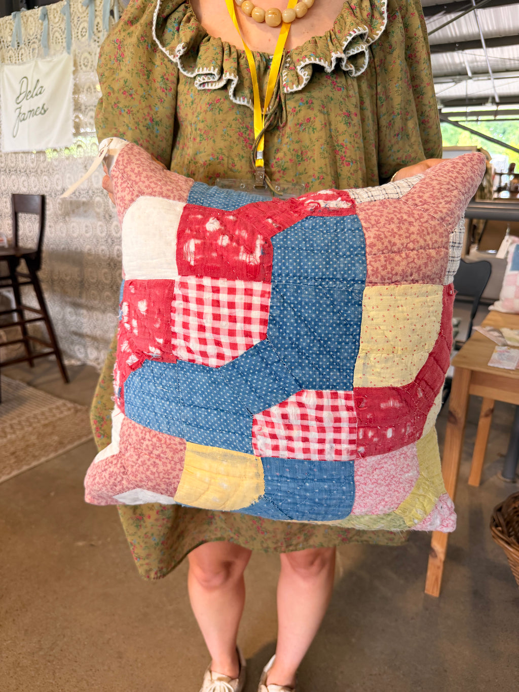 Vintage Quilt Pillow (03)
