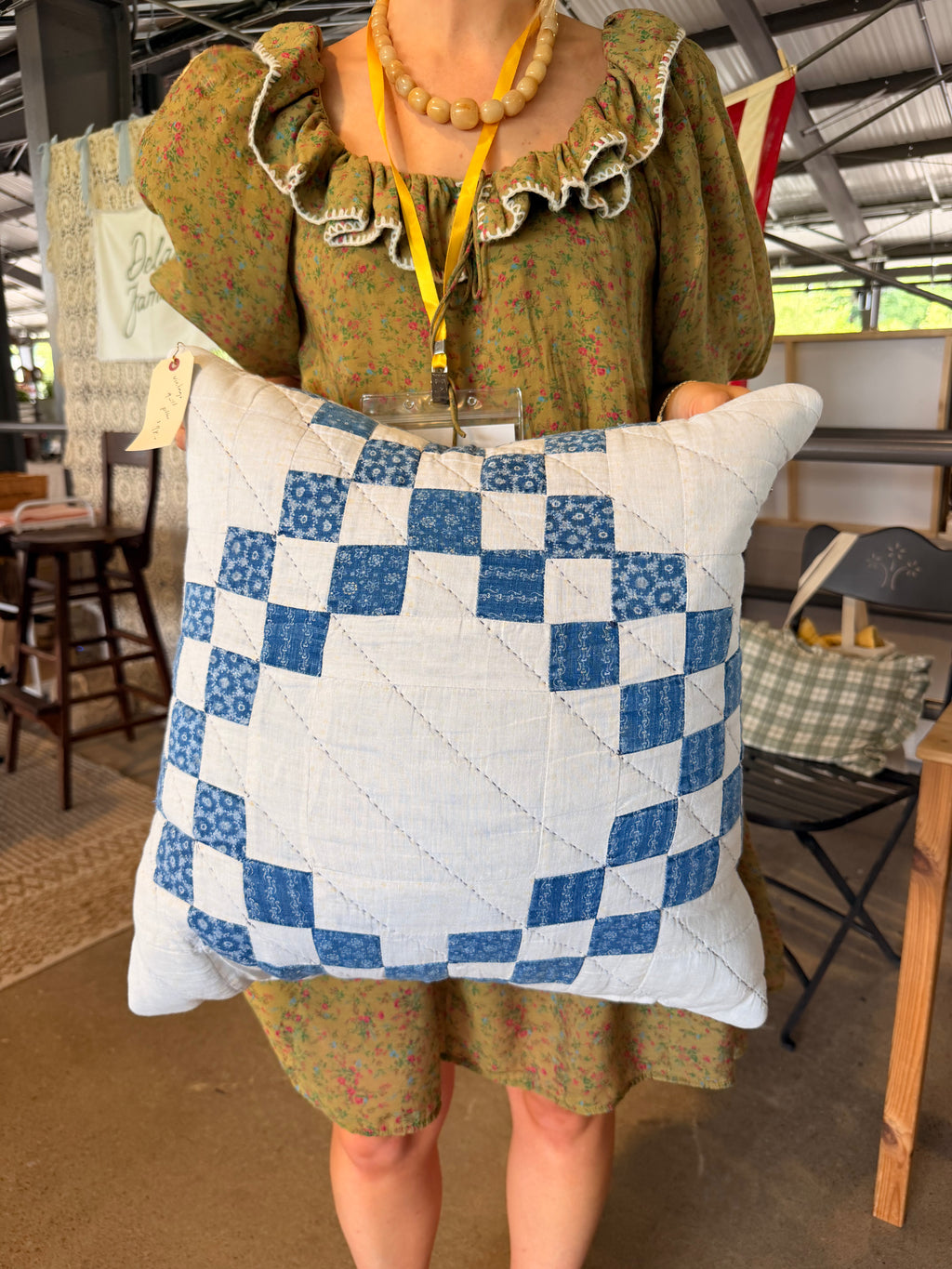 Vintage Quilt Pillow (02)