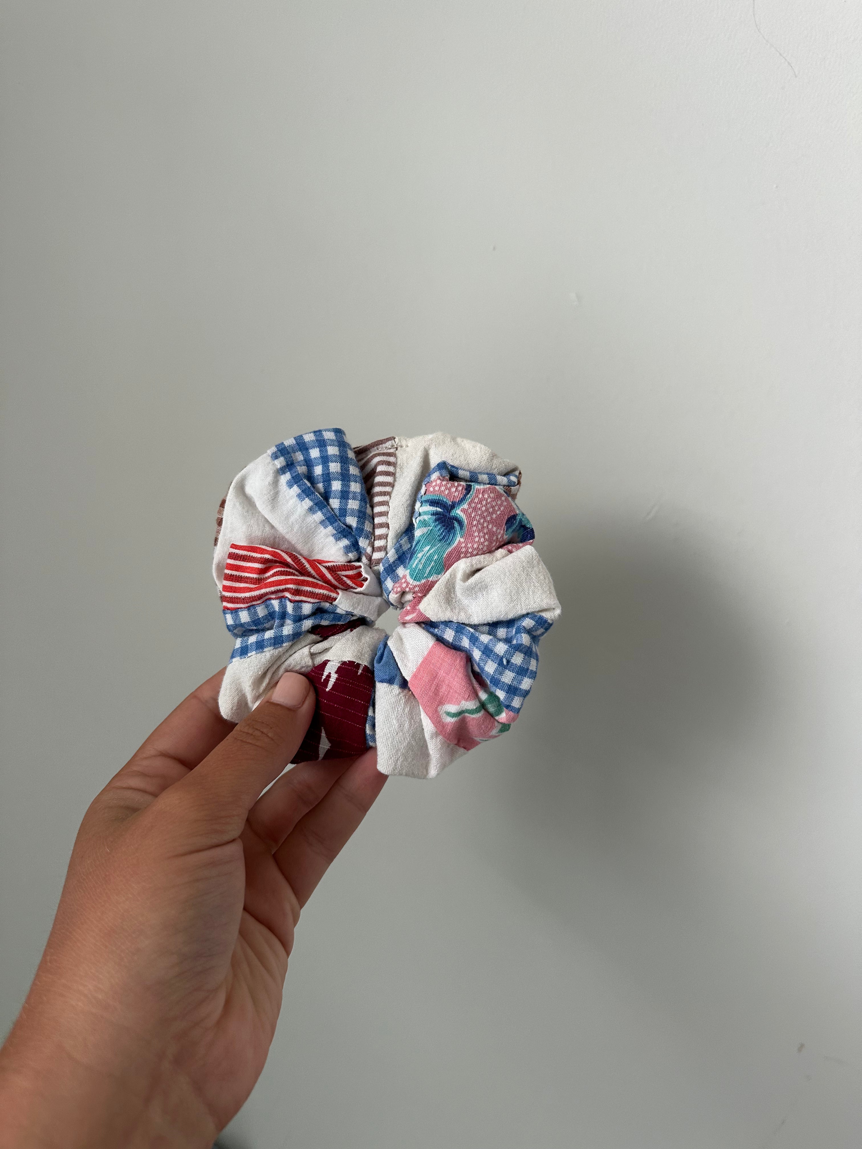 Quilt Top Scrunchie (05)