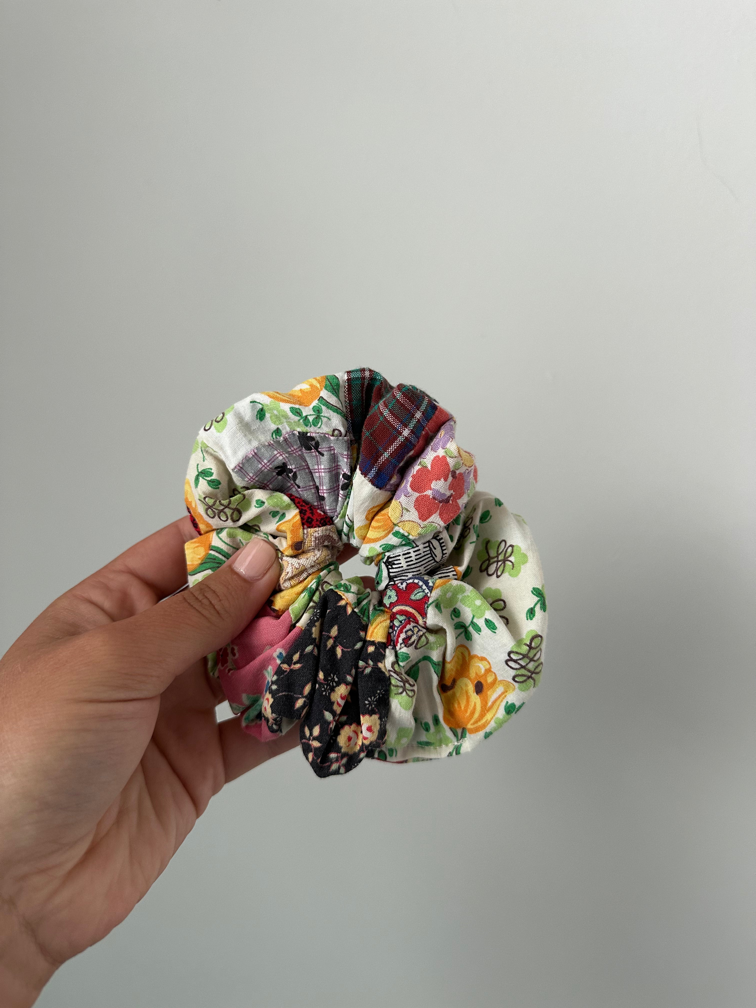 Quilt Top Scrunchie (17)