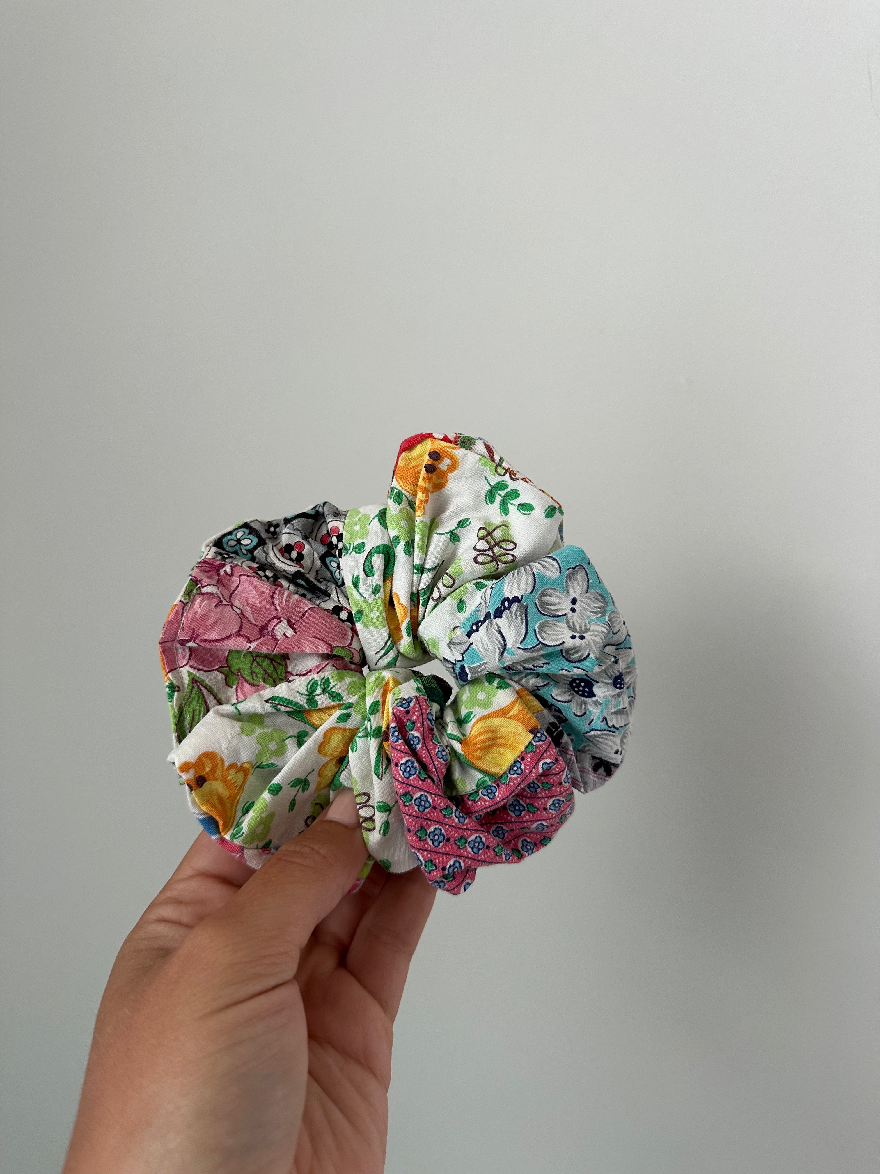 Quilt Top Scrunchie (19)