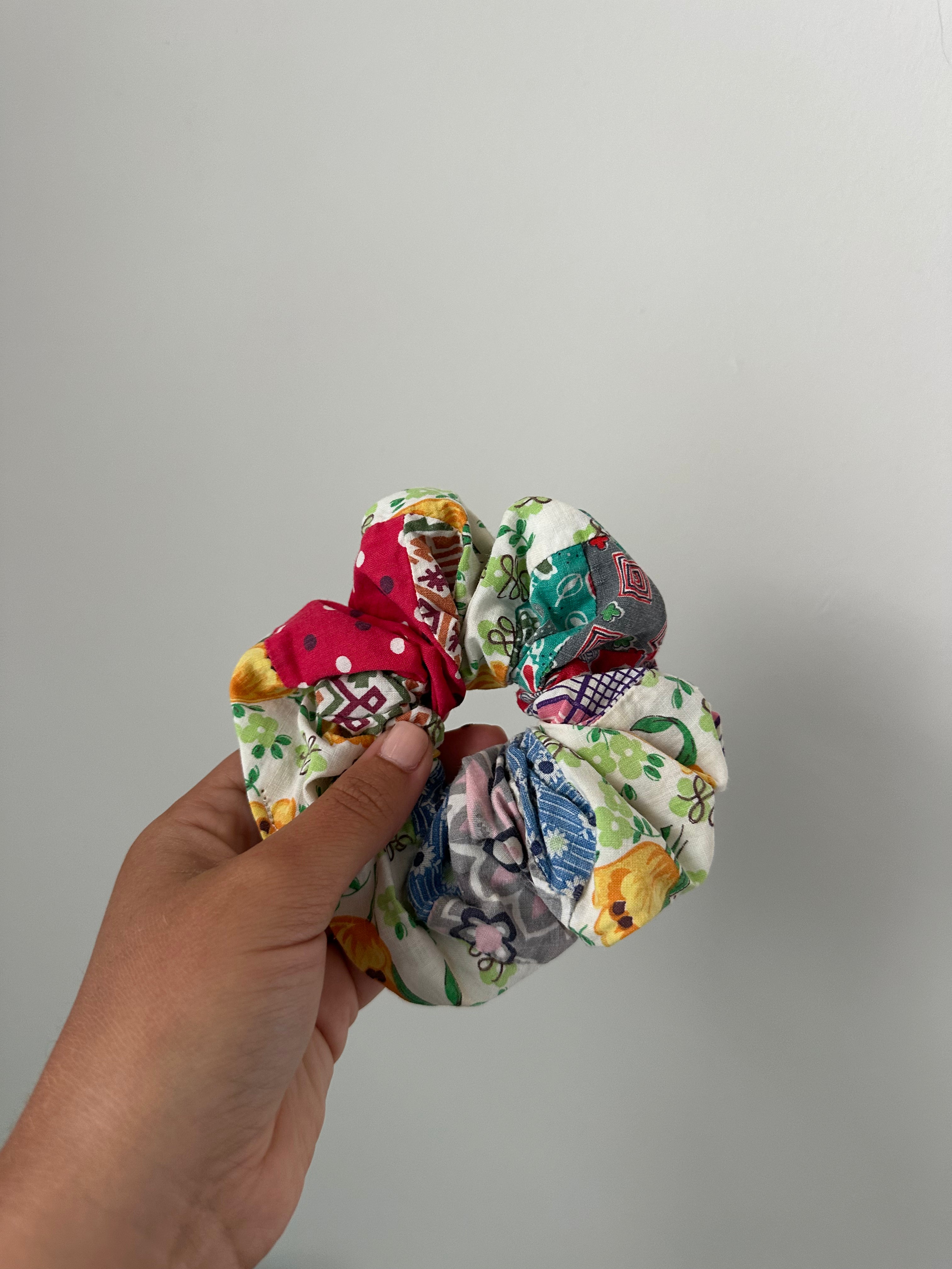 Quilt Top Scrunchie (22)