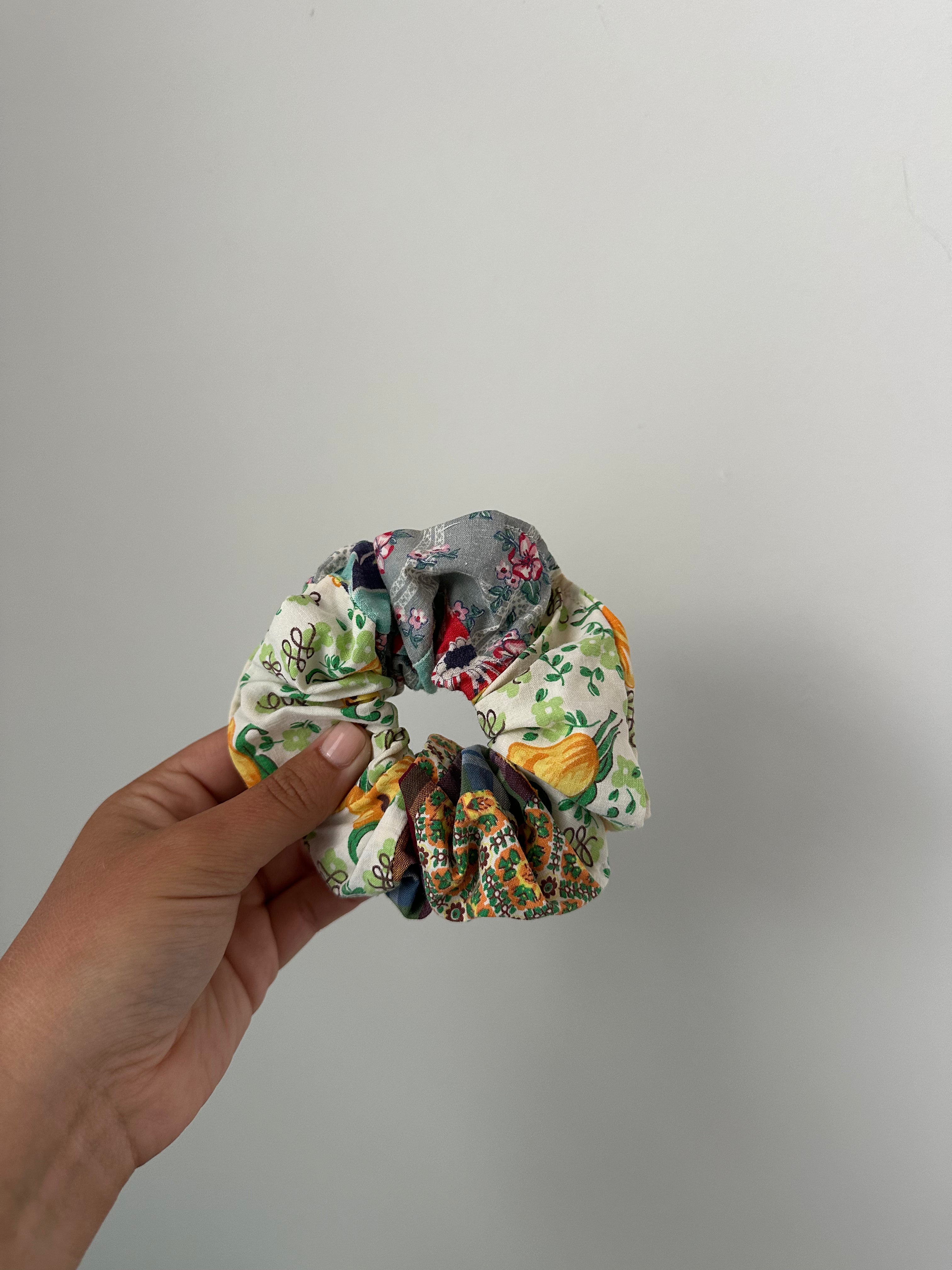 Quilt Top Scrunchie (24)