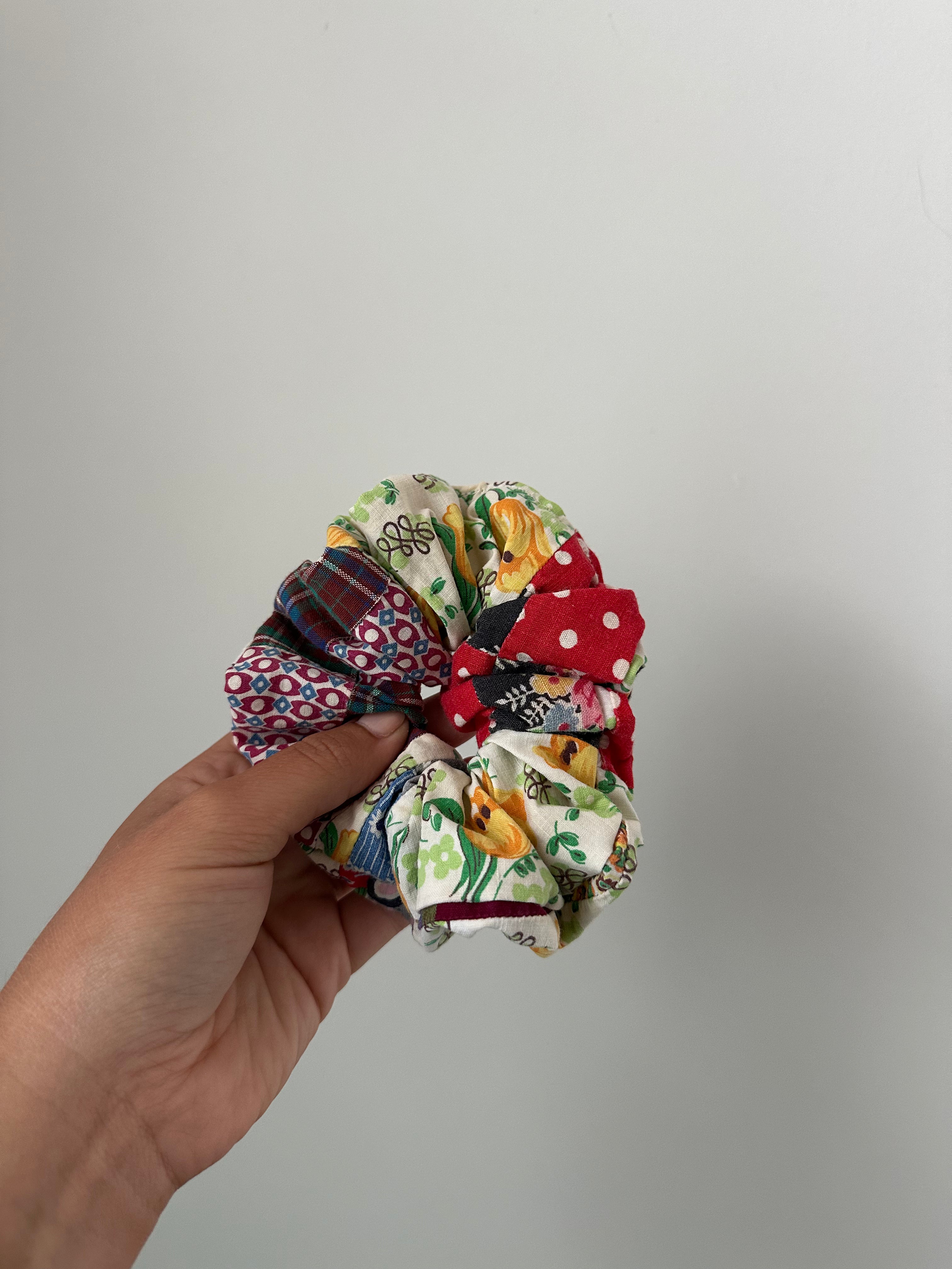 Quilt Top Scrunchie (27)
