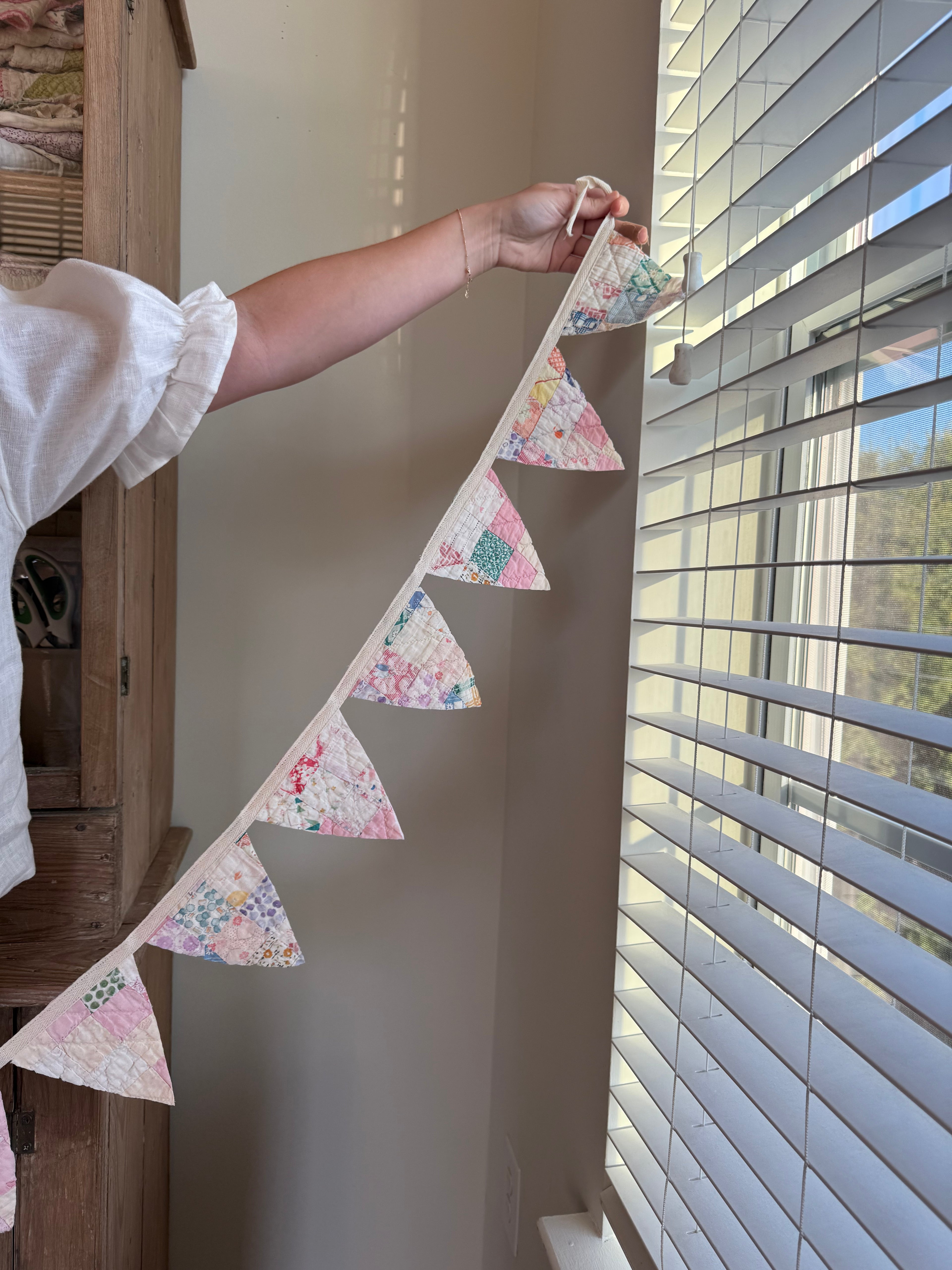 Pink & Peach Irish Chain Mini Garland