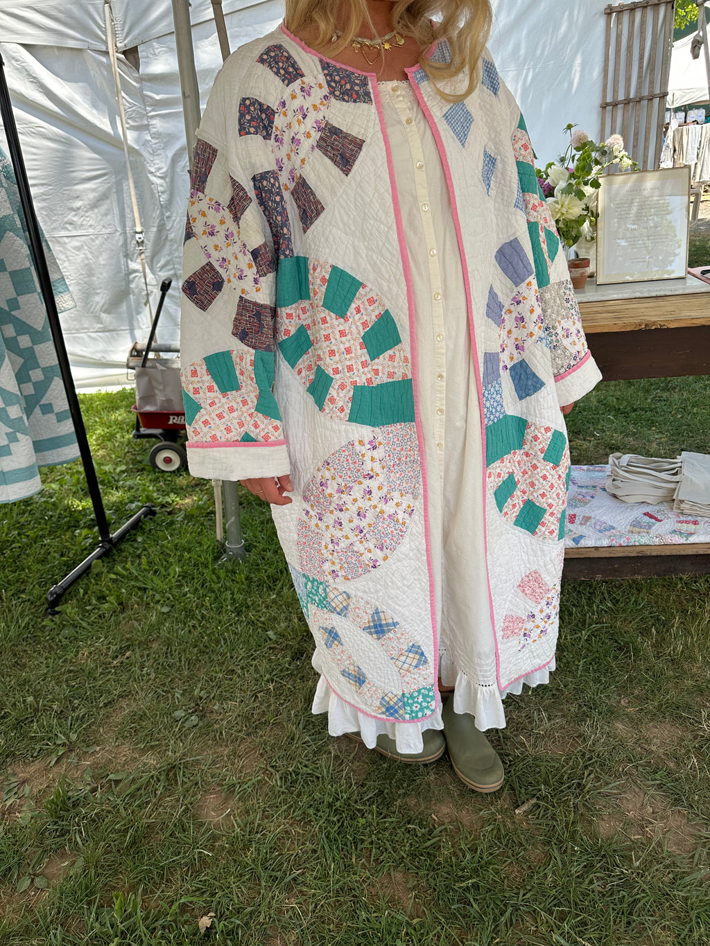 Pink Binding Wedding Ring Quilt Jacket