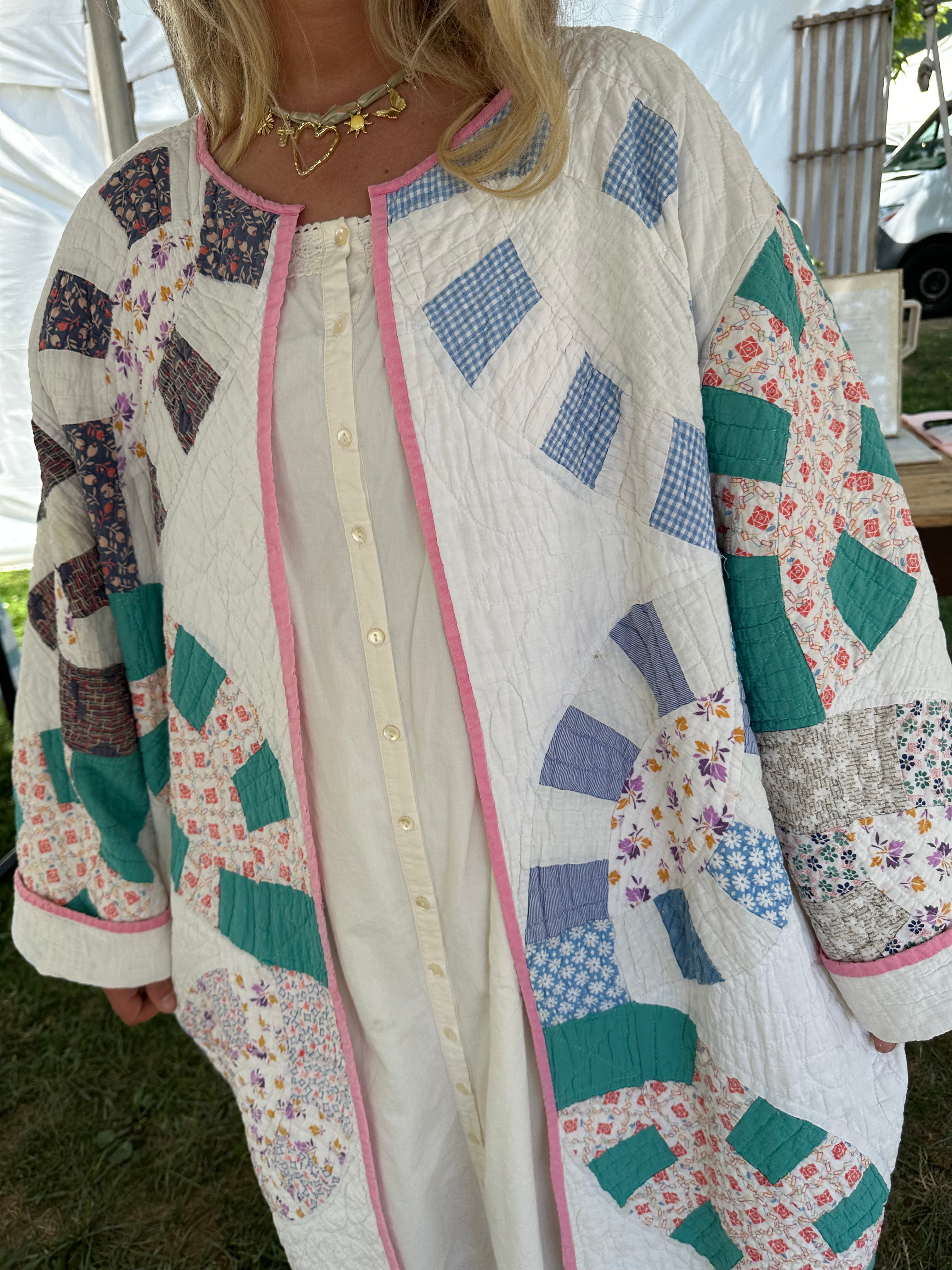 Pink Binding Wedding Ring Quilt Jacket