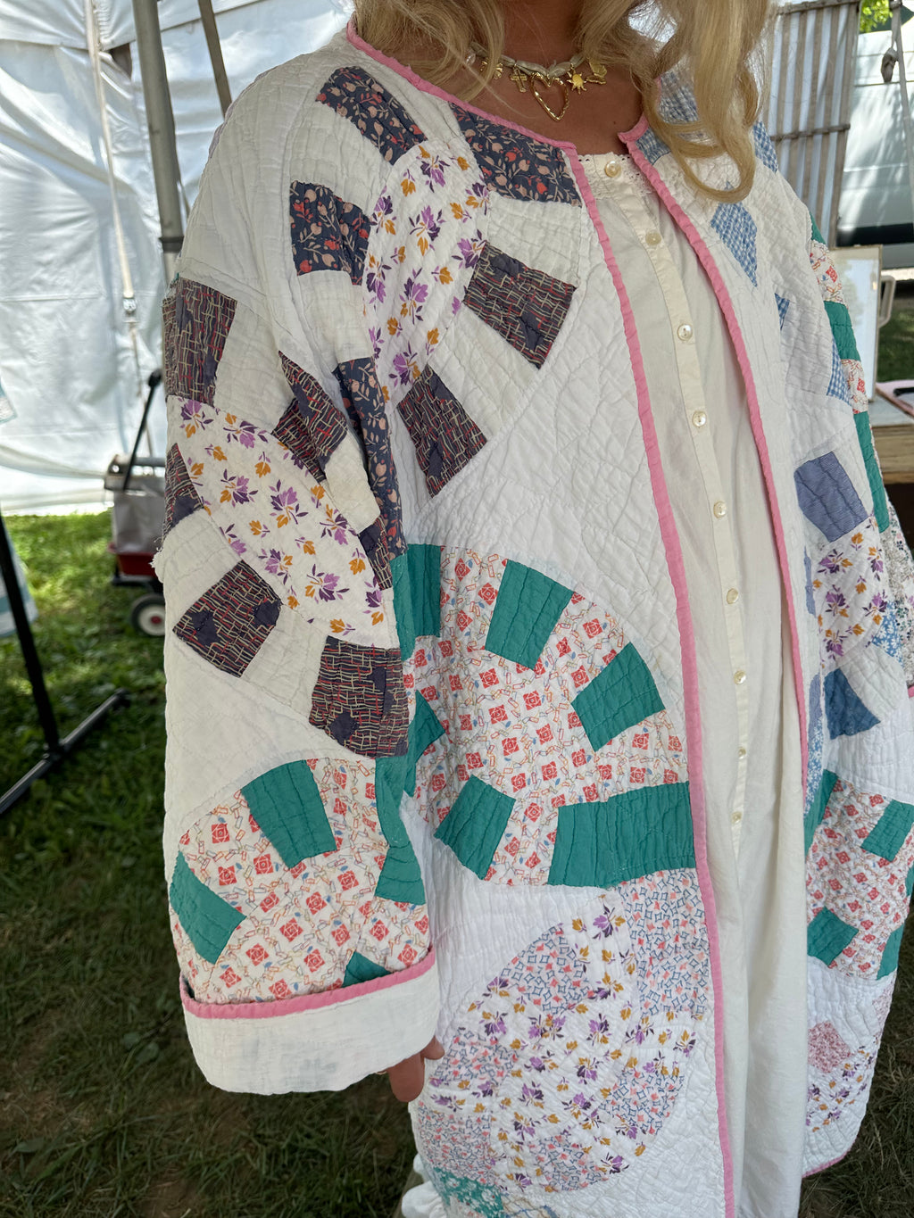 Pink Binding Wedding Ring Quilt Jacket