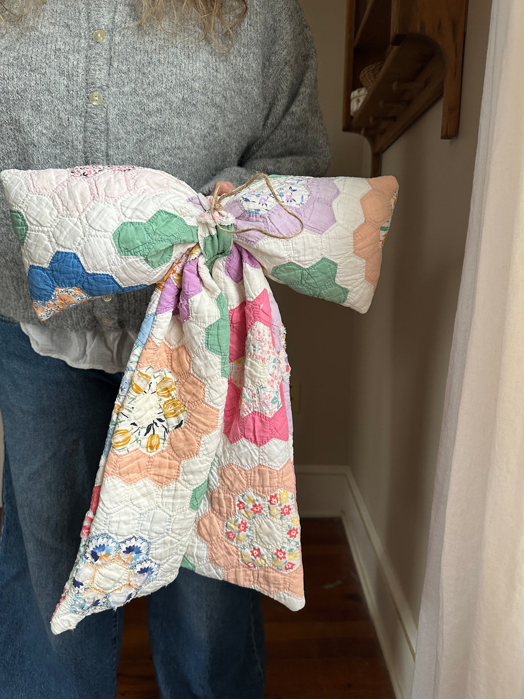 Grandma's Garden Quilt Bow