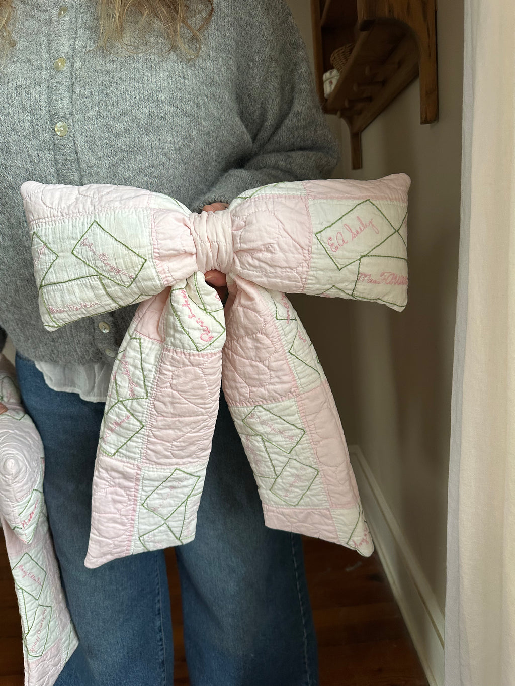 Pink Friendship Quilt Bow (02)