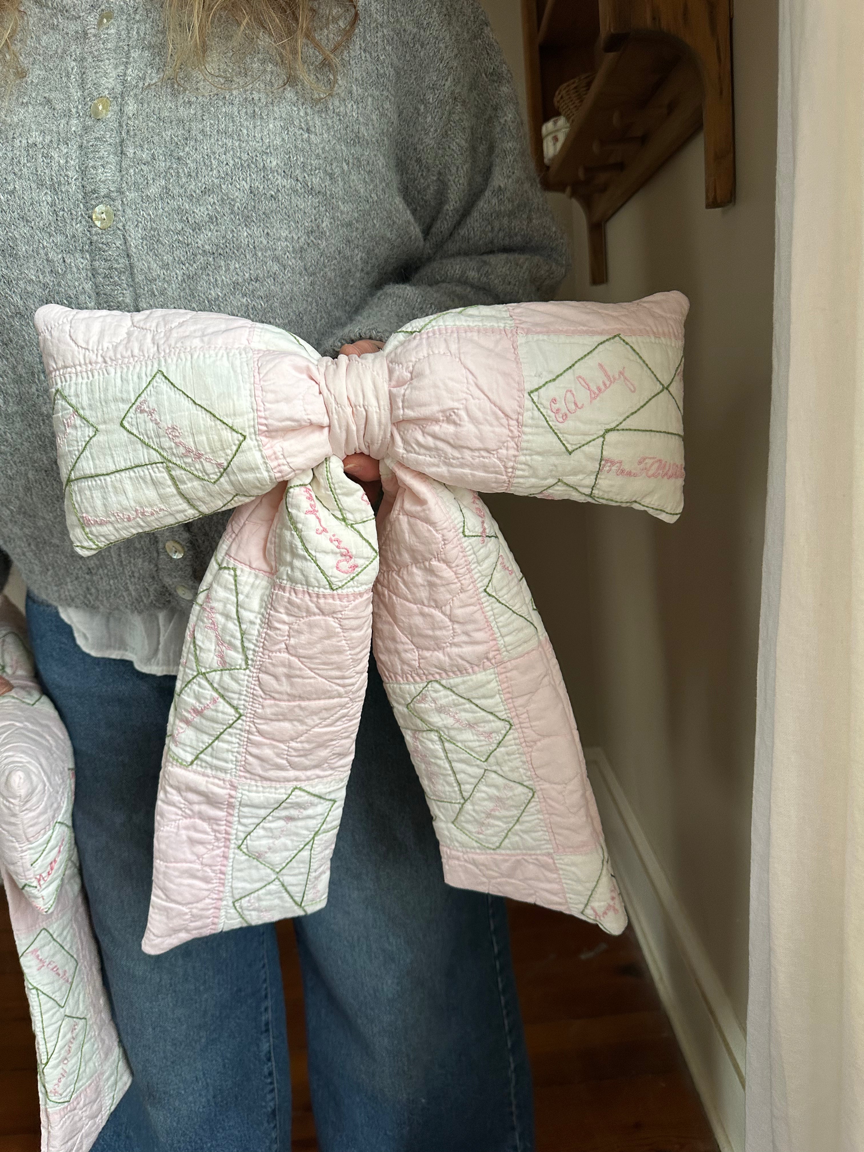 Pink Friendship Quilt Bow (02)