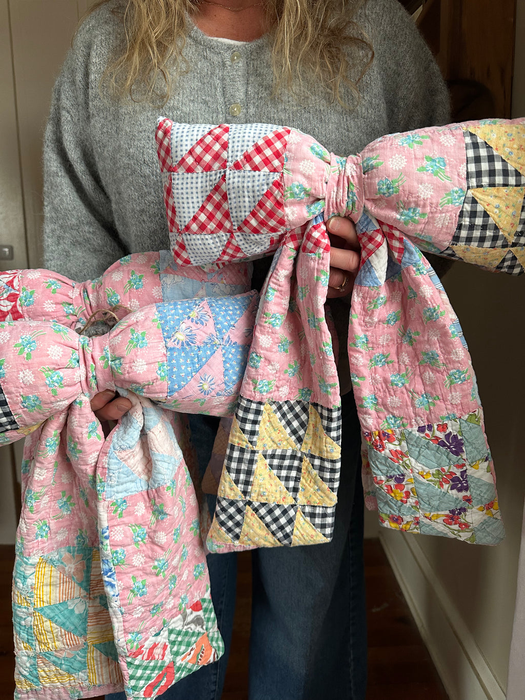 Pink Ocean Waves Quilt Bow (04)