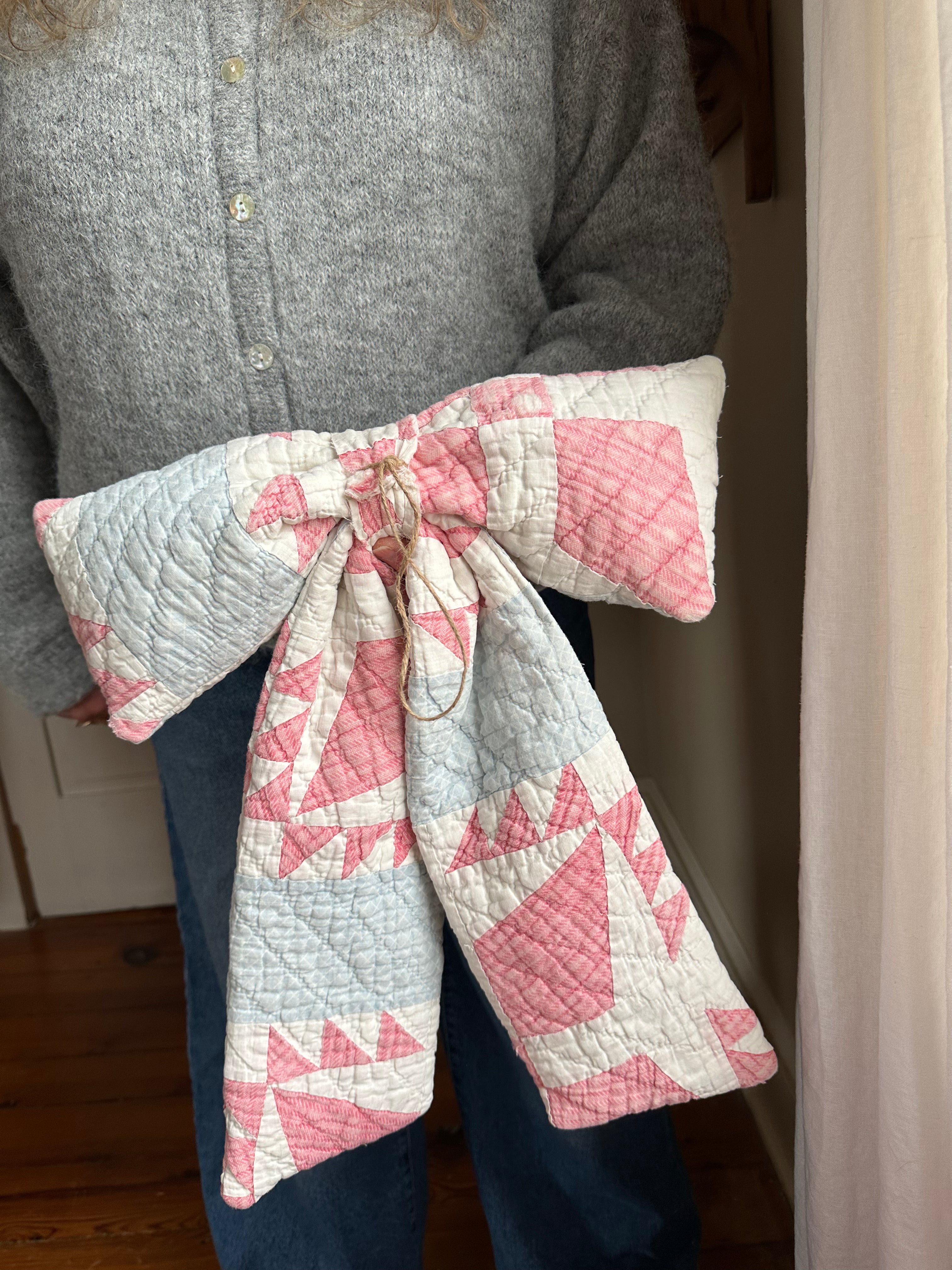 Red, White, & Blue Quilt Bow (01)