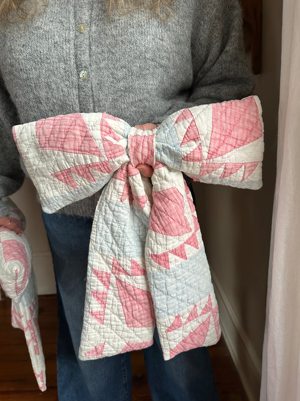 Red, White, & Blue Quilt Bow (02)