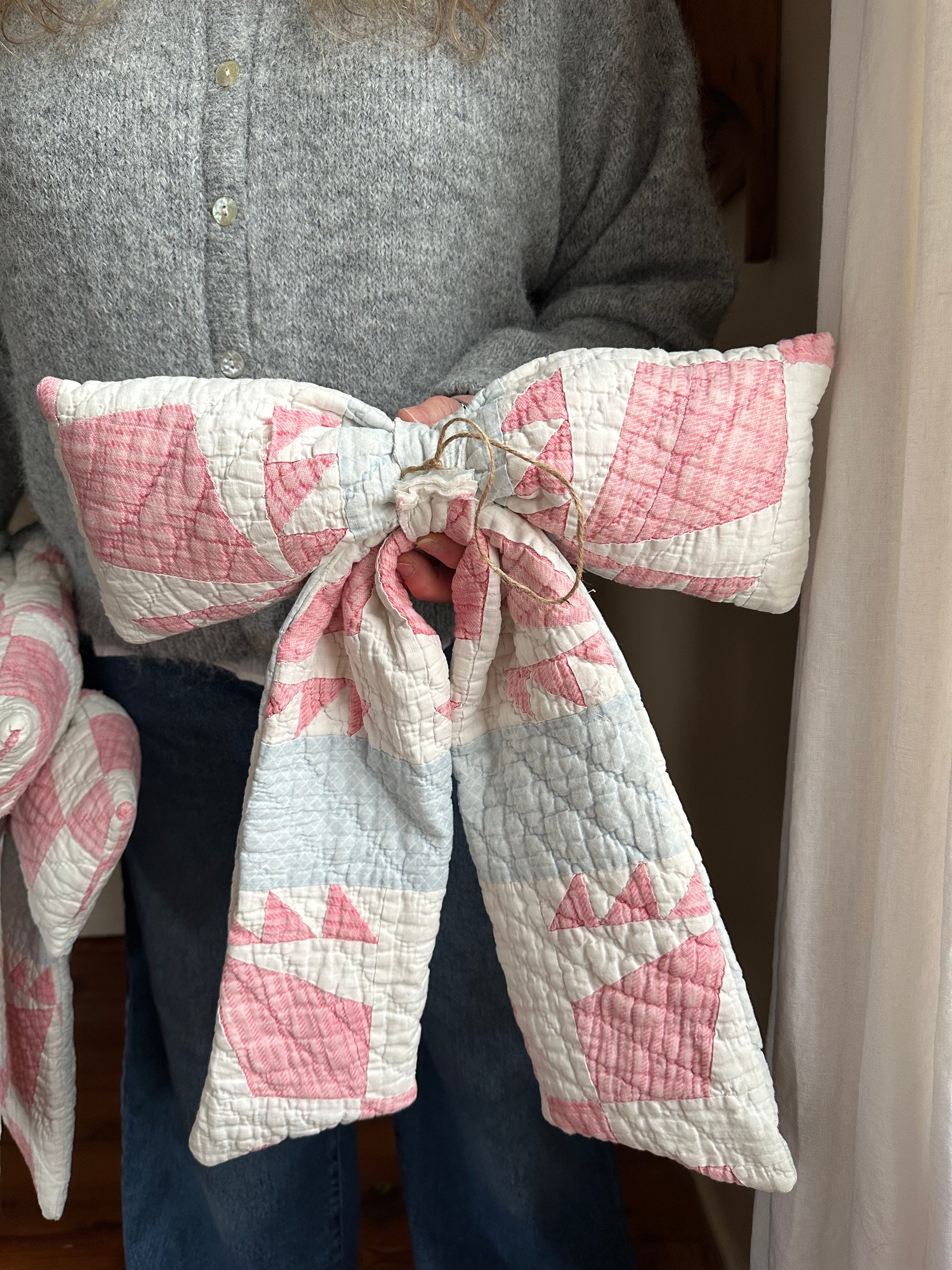 Red, White, & Blue Quilt Bow (03)