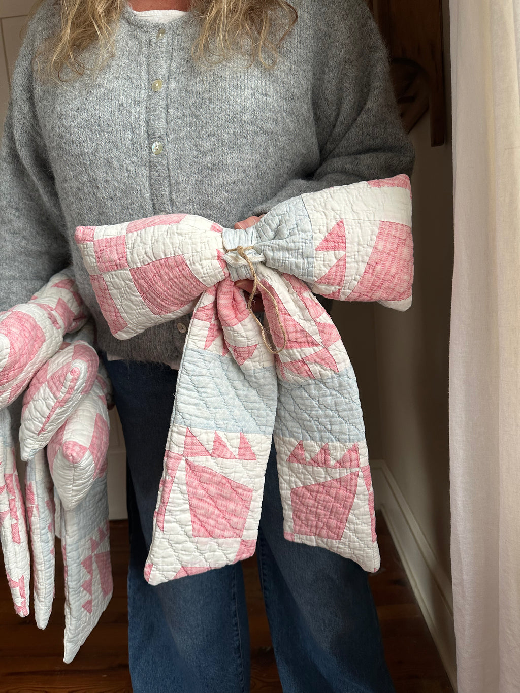 Red, White, & Blue Quilt Bow (04)