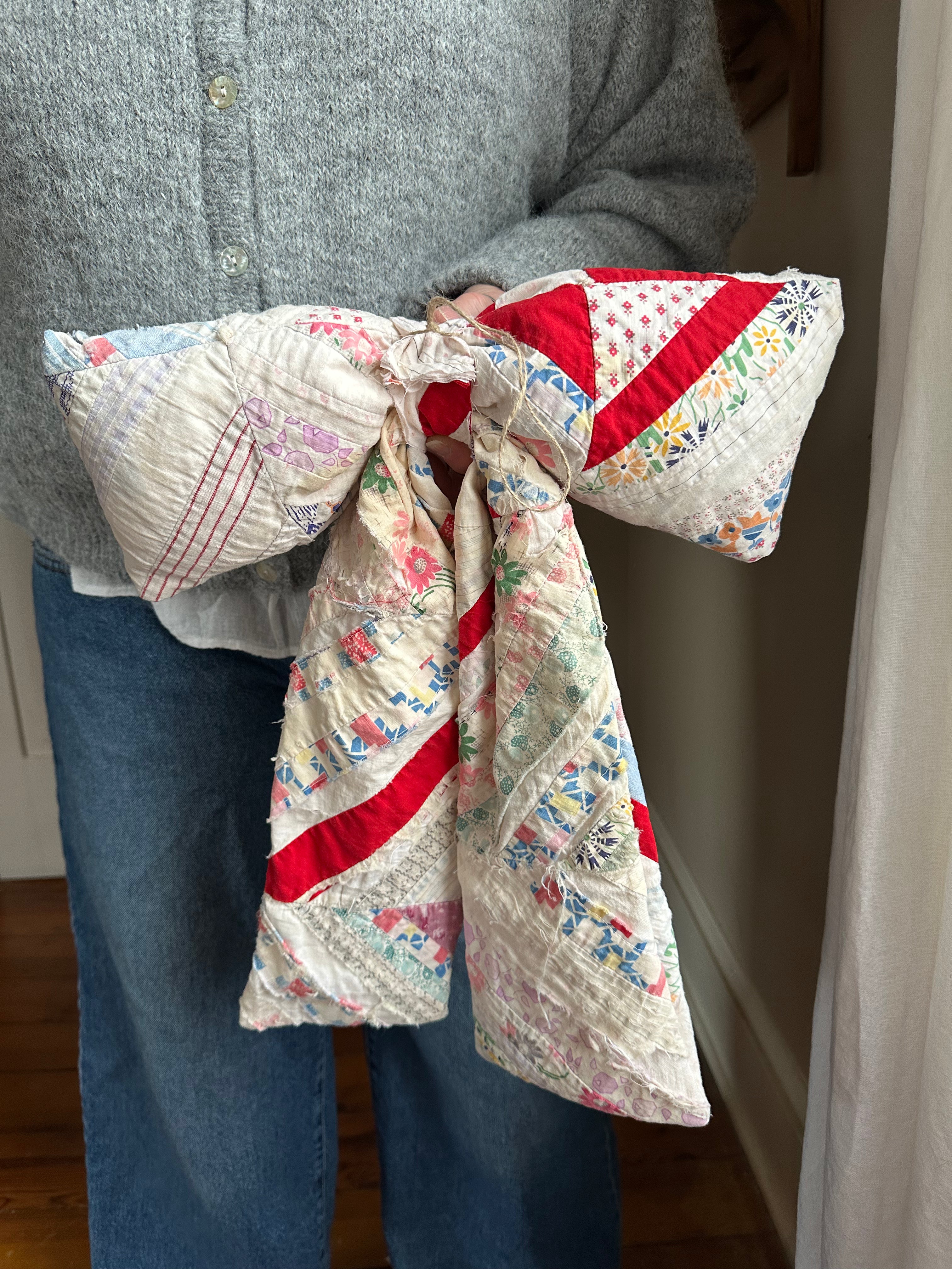 Log Cabin Quilt Bow (01)