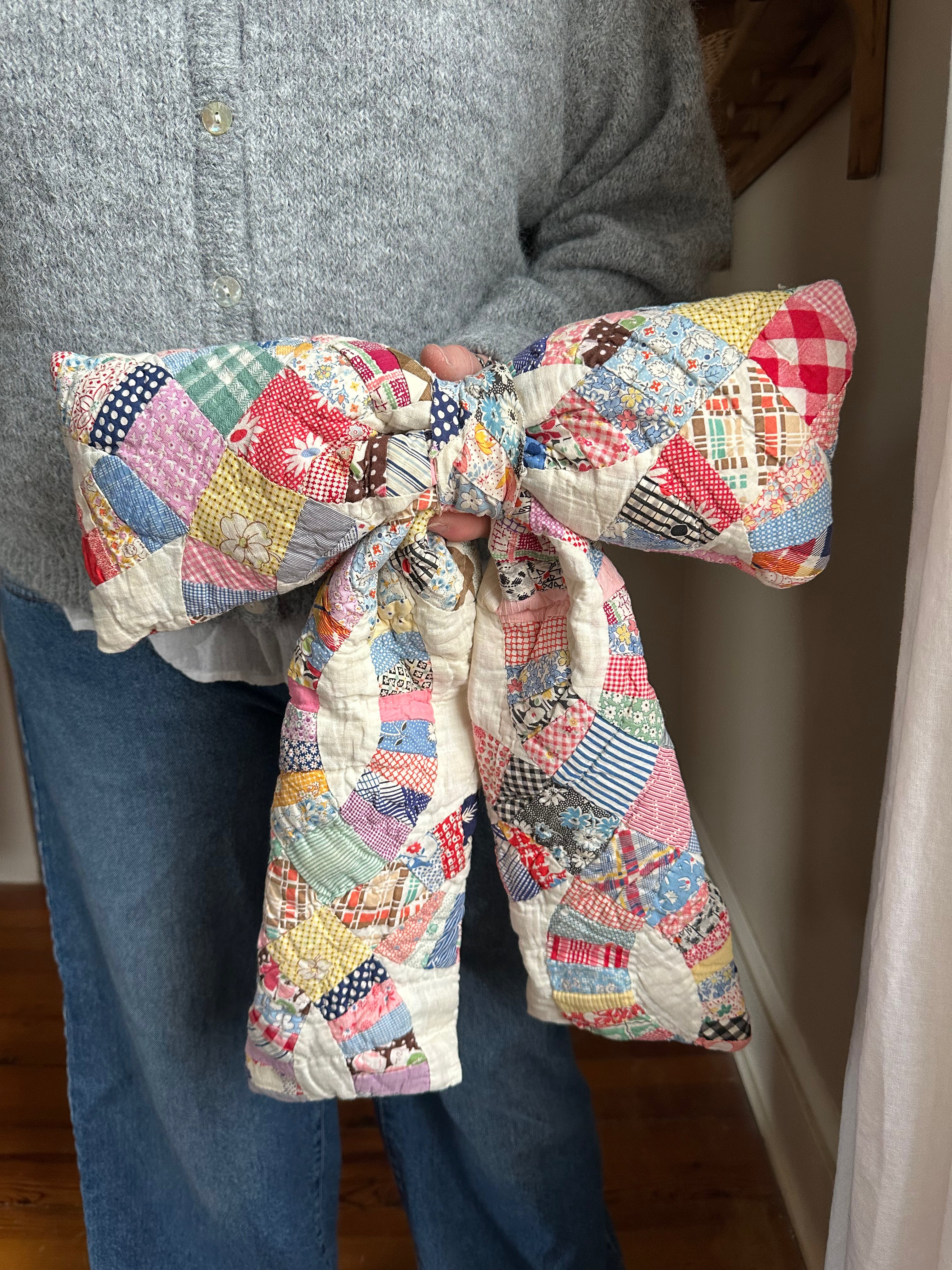 Wedding Ring Quilt Bow (01)