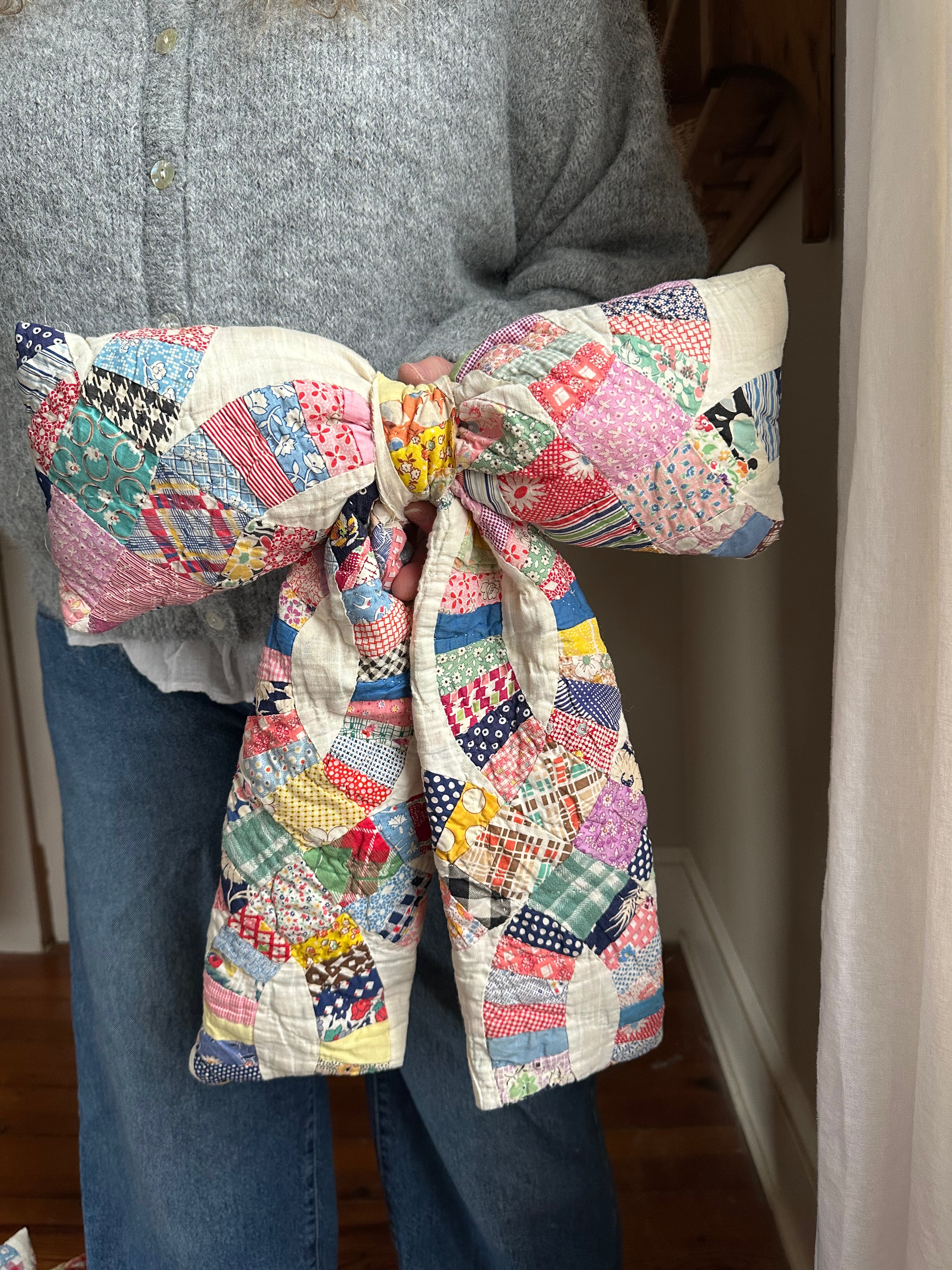 Wedding Ring Quilt Bow (03)