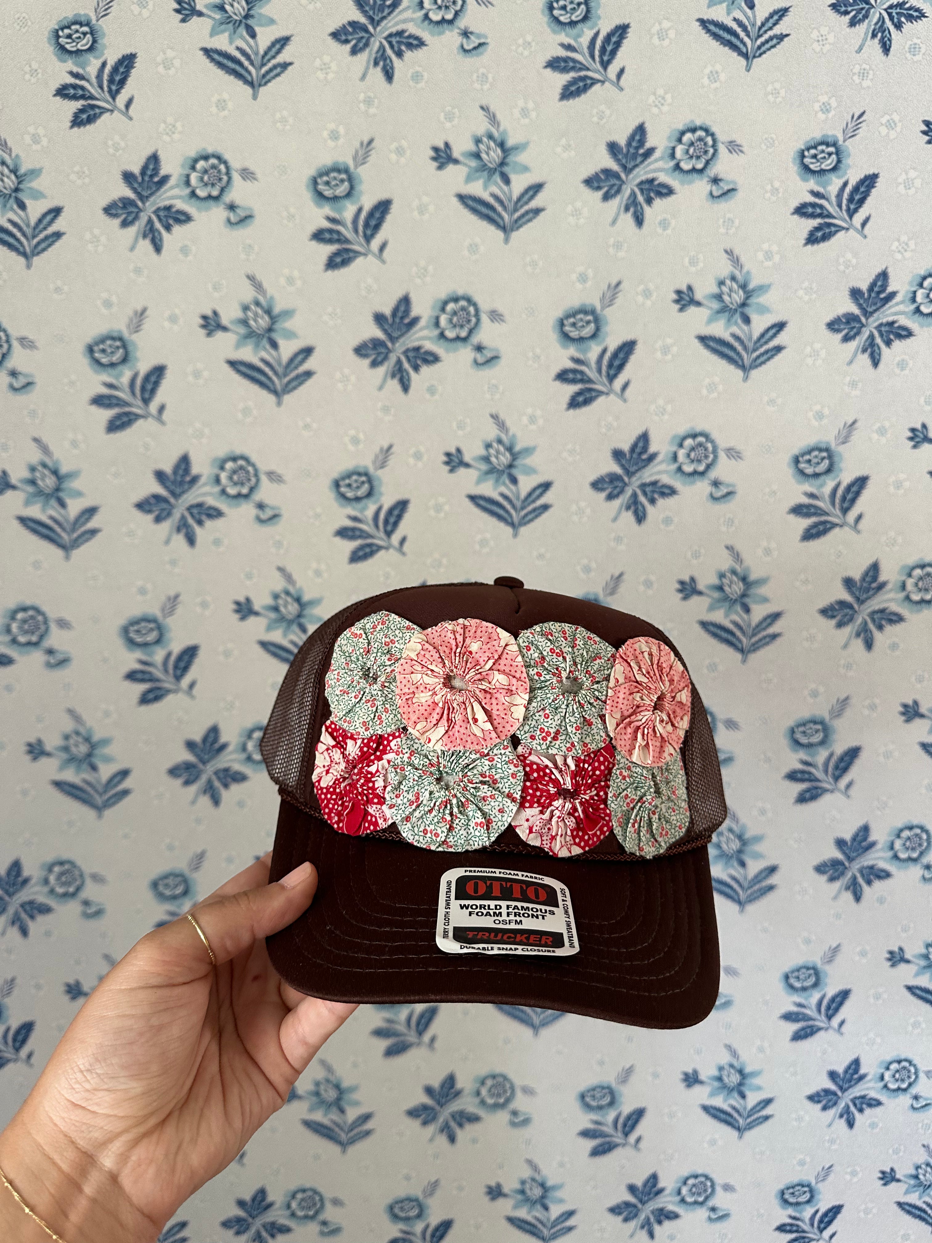 Vintage Yoyo Quilt Trucker Hat (06)