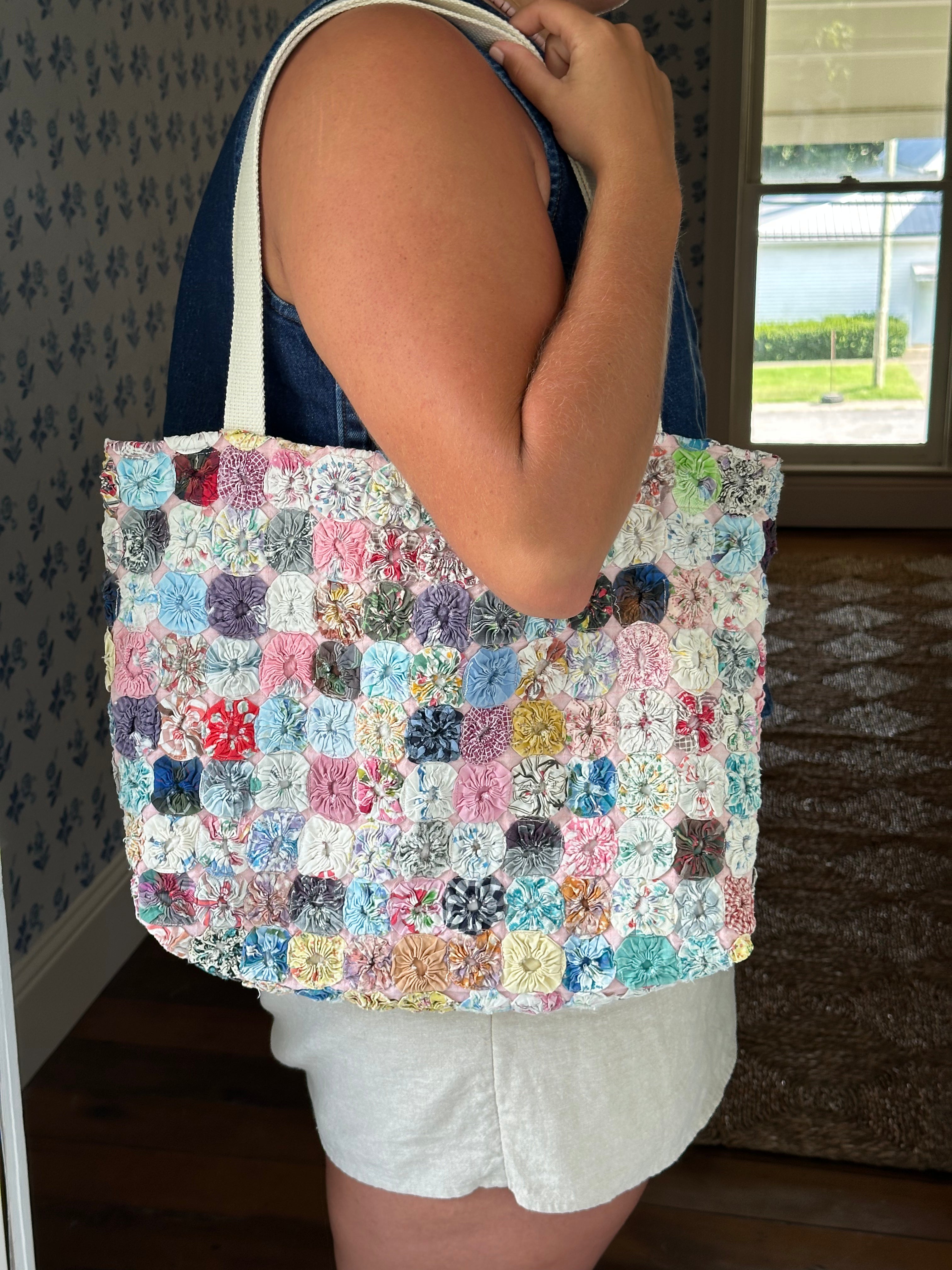 Yoyo Quilt Tote