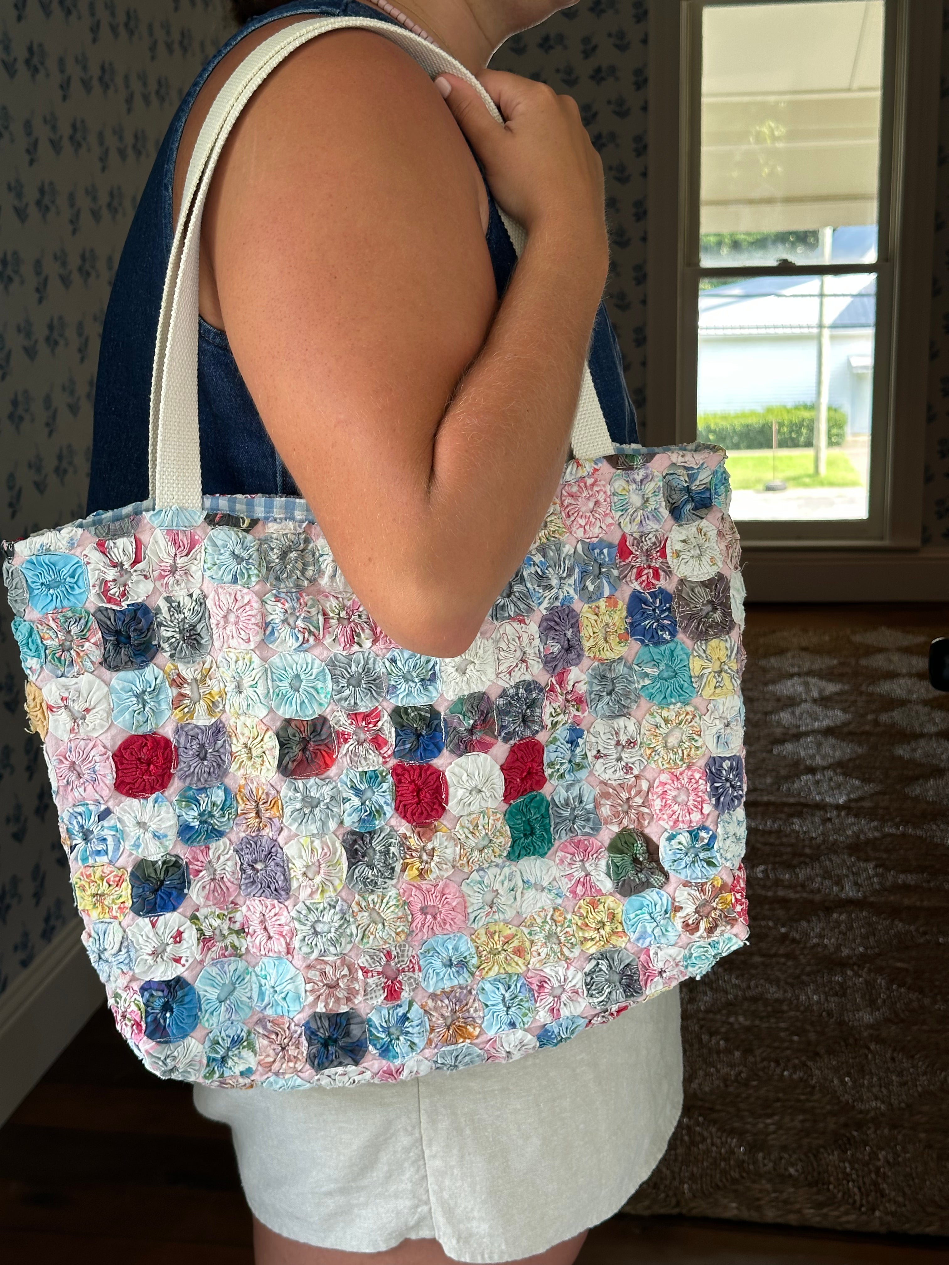 Yoyo Quilt Tote